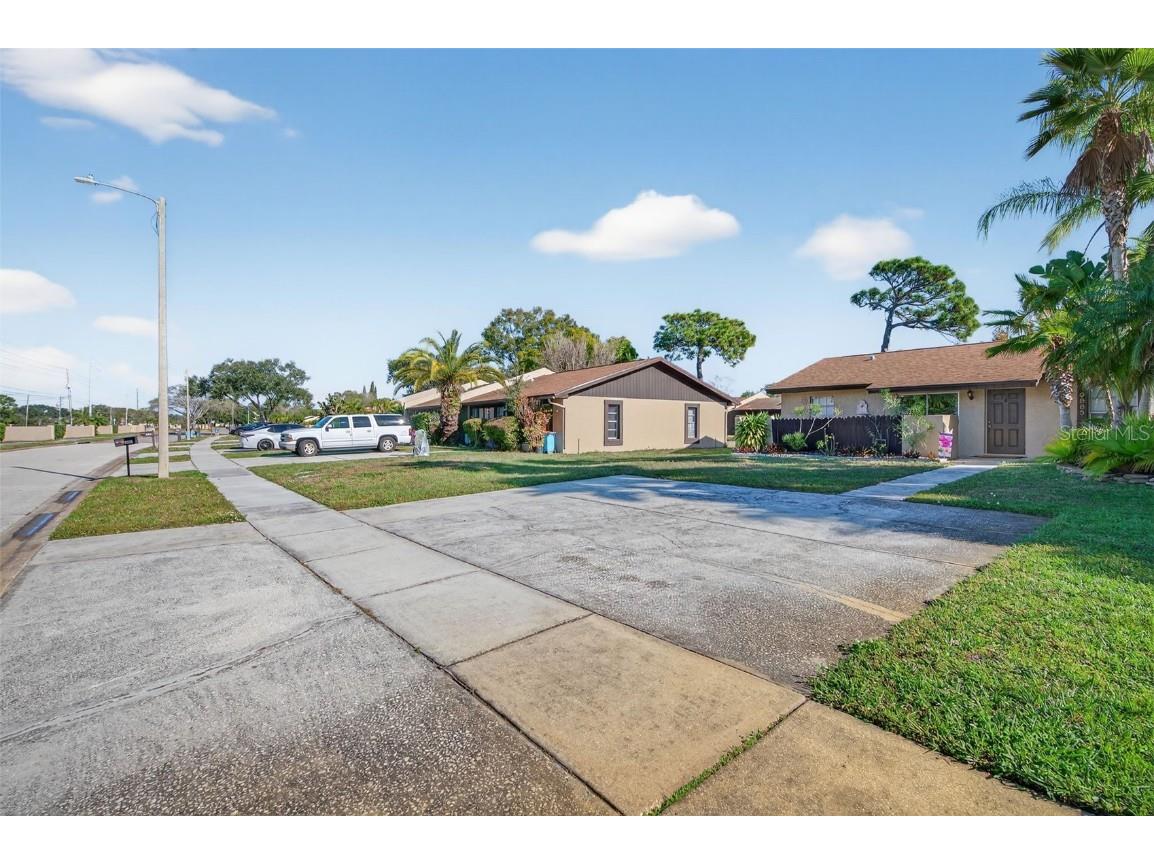 9883 88th Way Seminole FL 33777 TB8461123 image8