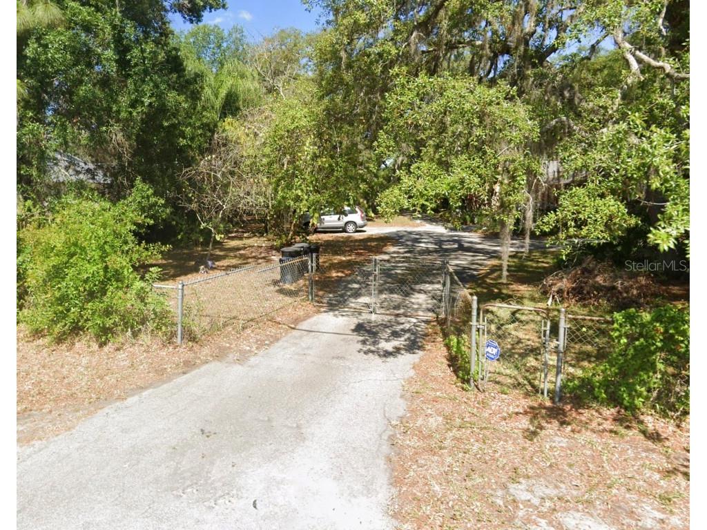 9885 Lakeview Drive New Port Richey FL 34654 J990355 image1