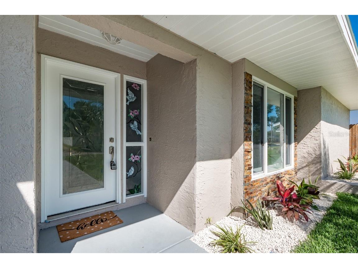 9886 121st Street Seminole FL 33772 U8195381 image1