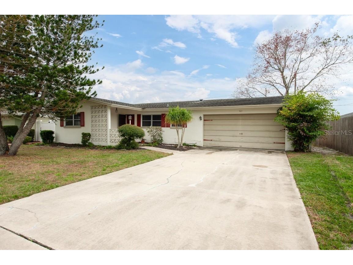 989 7th Avenue NE Largo FL 33770 U8226051 image1