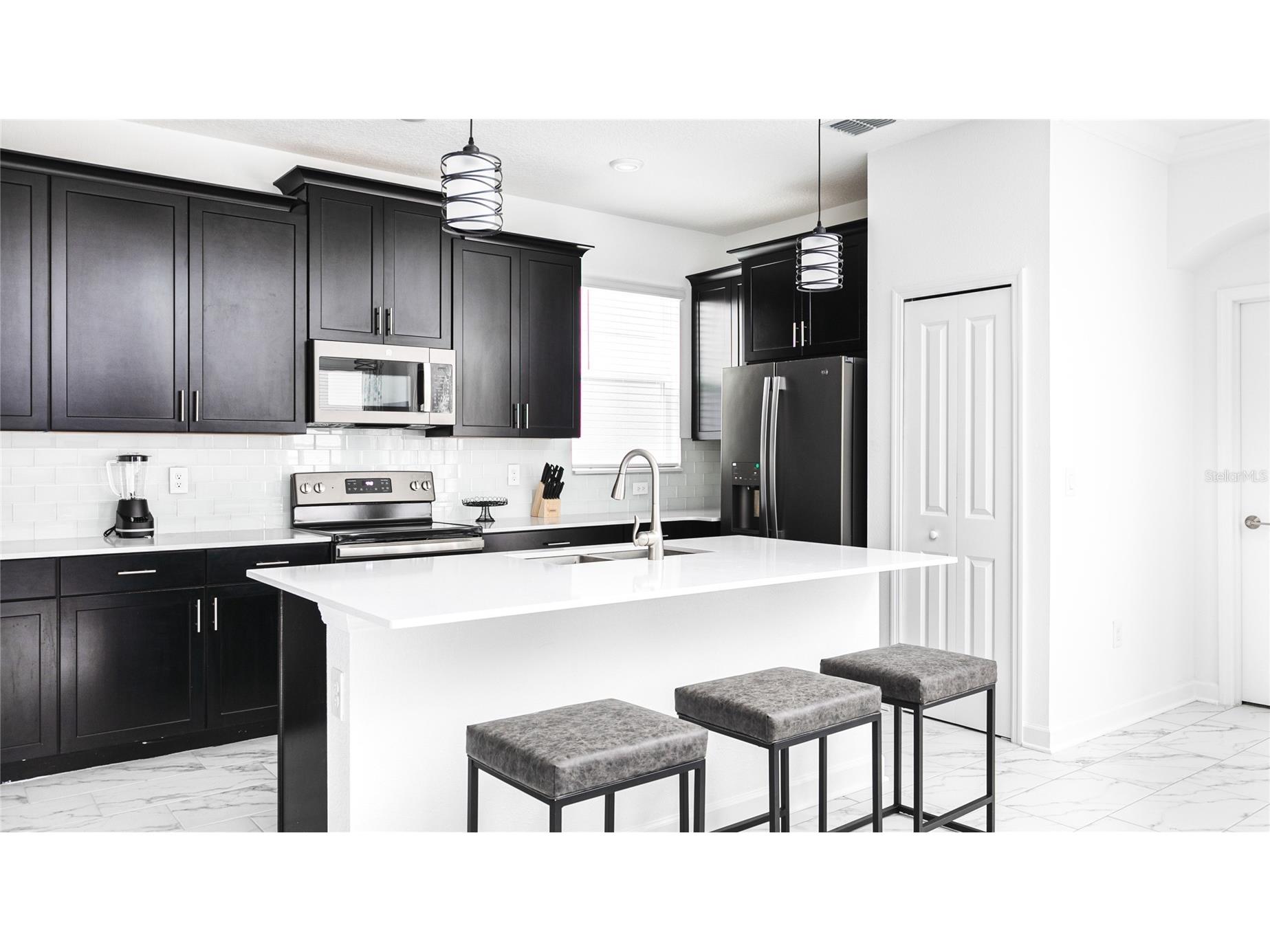 989 Leader Street Davenport FL 33896 O6413844 image4
