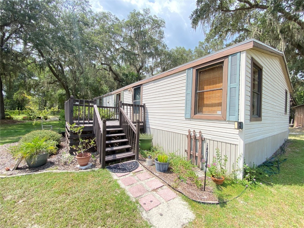 989 NE 184th Place Citra FL 32113 OM663308 image1