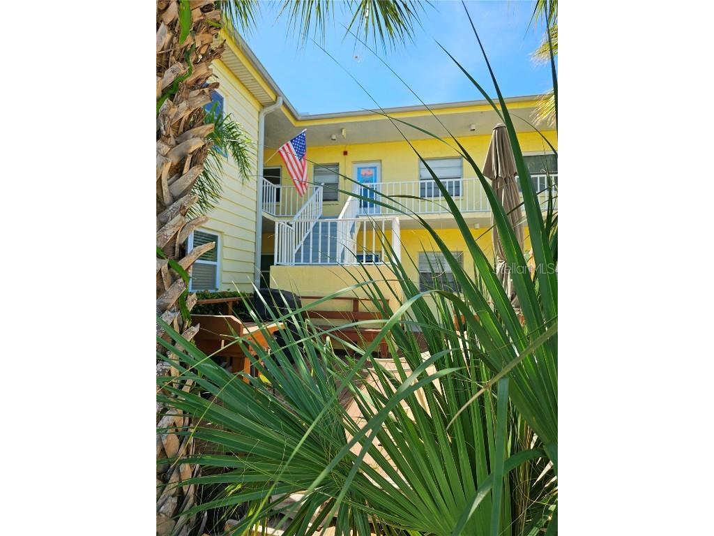 9895 1st Street E #7 Treasure Island FL 33706 U8207759 image1