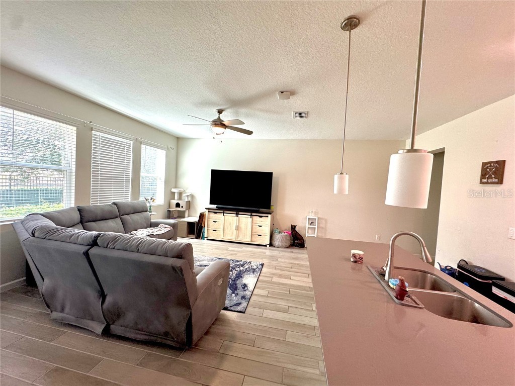 9896 Red Eagle Drive Orlando FL 32825 S5136568 image6