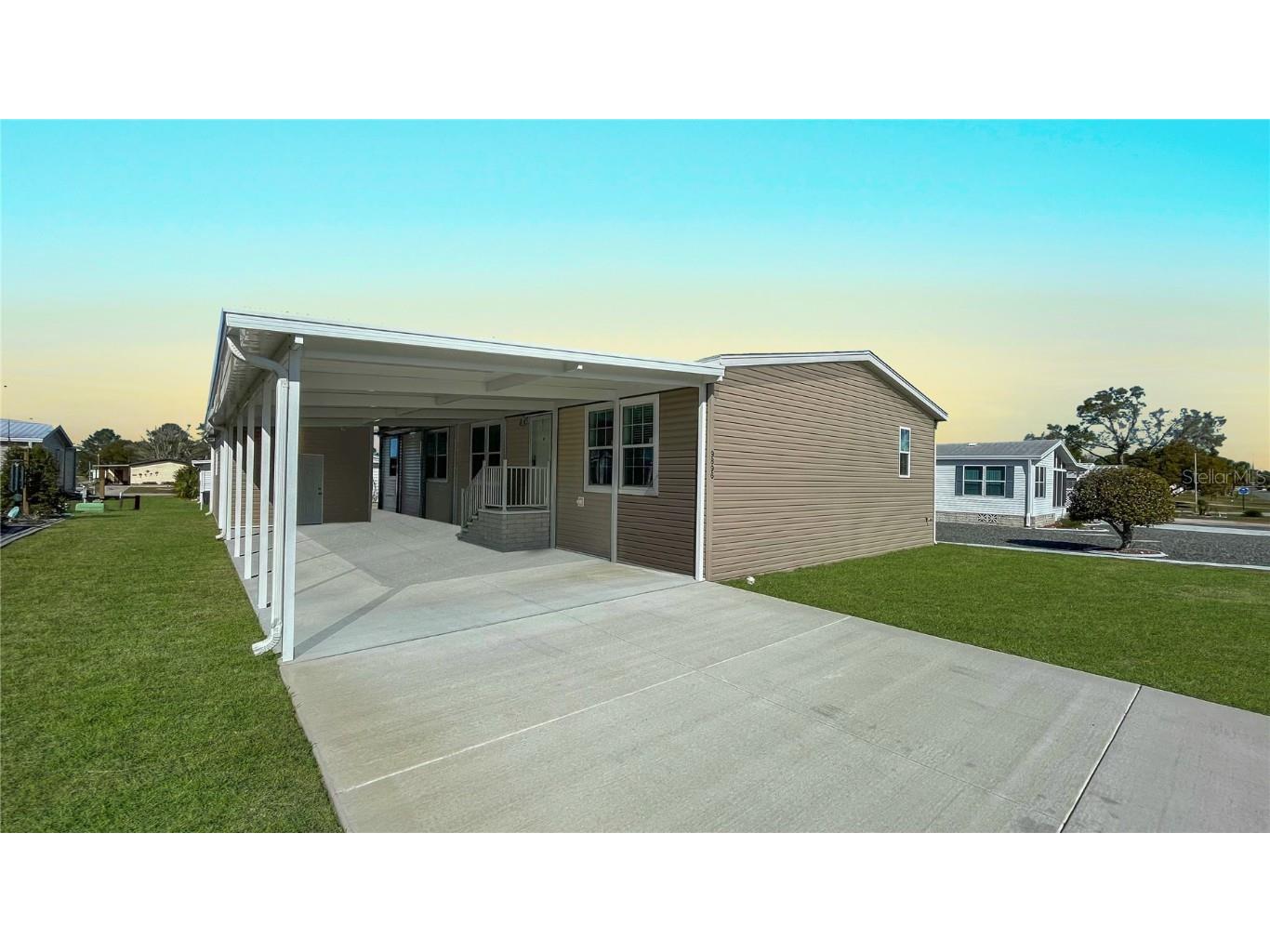 9896 Scepter Avenue Brooksville FL 34613 W7873343 image1