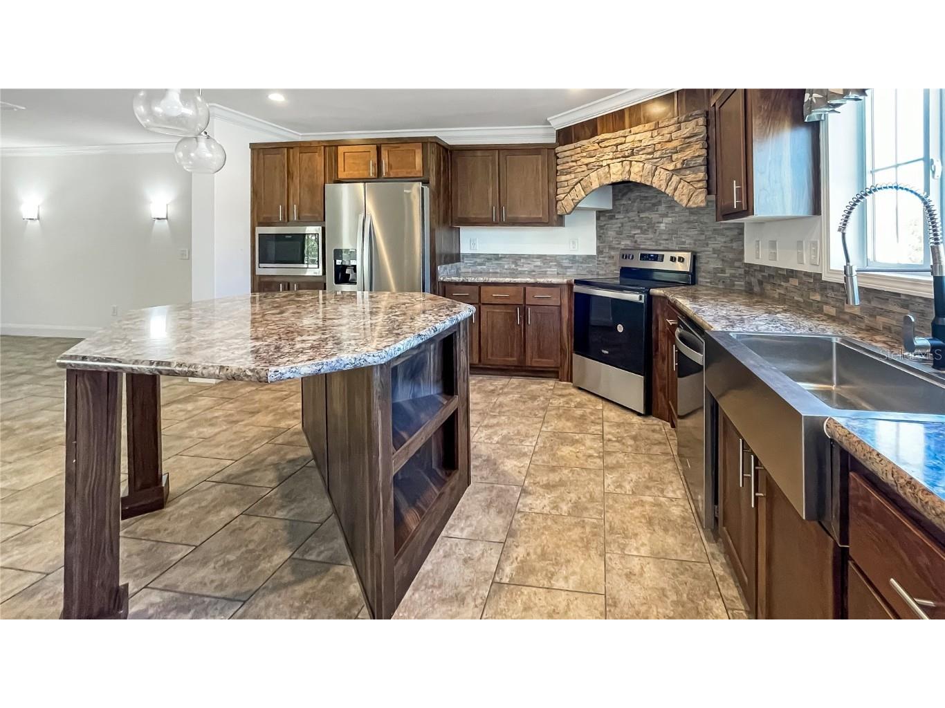 9896 Scepter Avenue Brooksville FL 34613 W7873343 image4