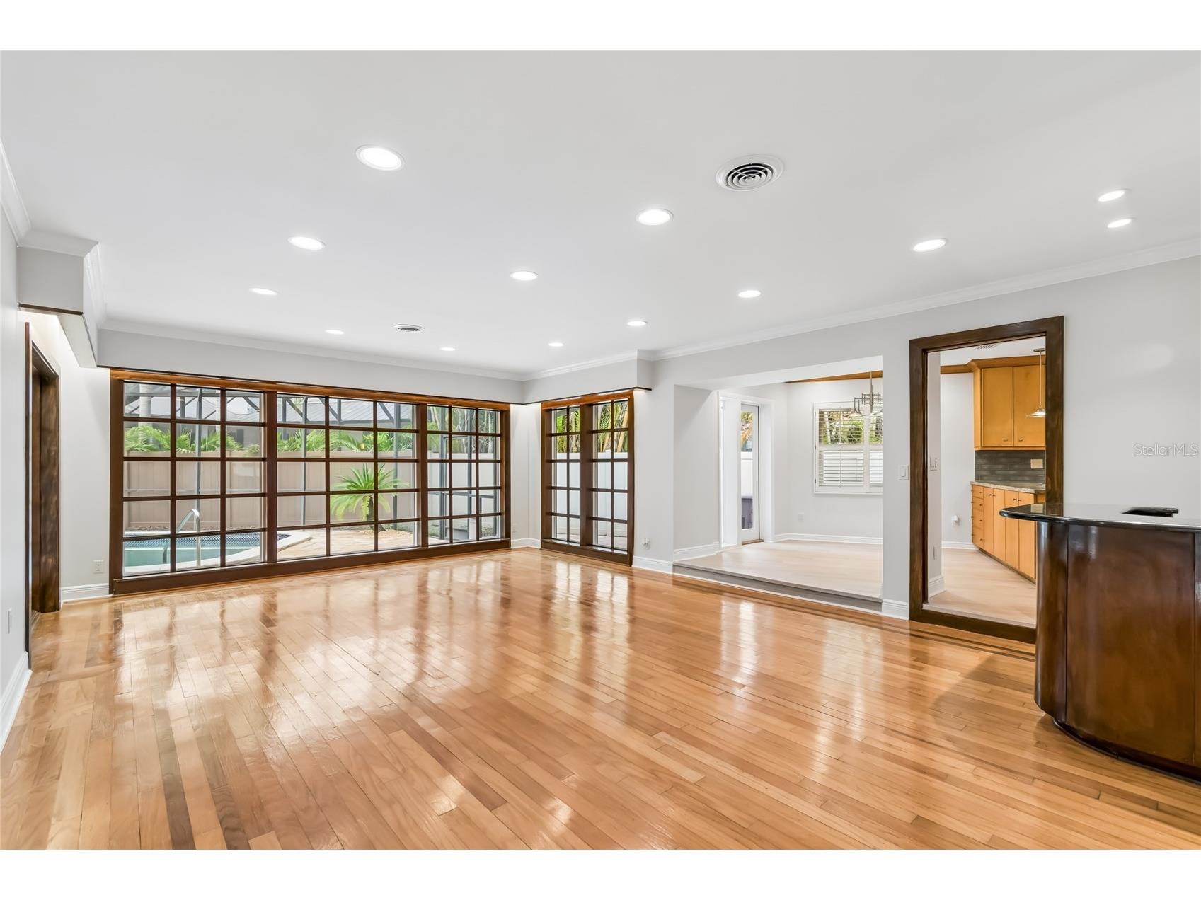 99 Ladoga Avenue Tampa FL 33606 TB8494533 image32