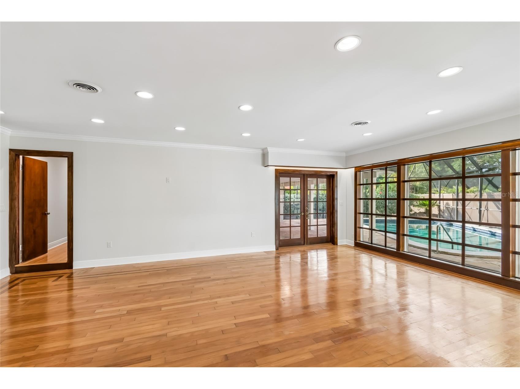 99 Ladoga Avenue Tampa FL 33606 TB8494533 image35