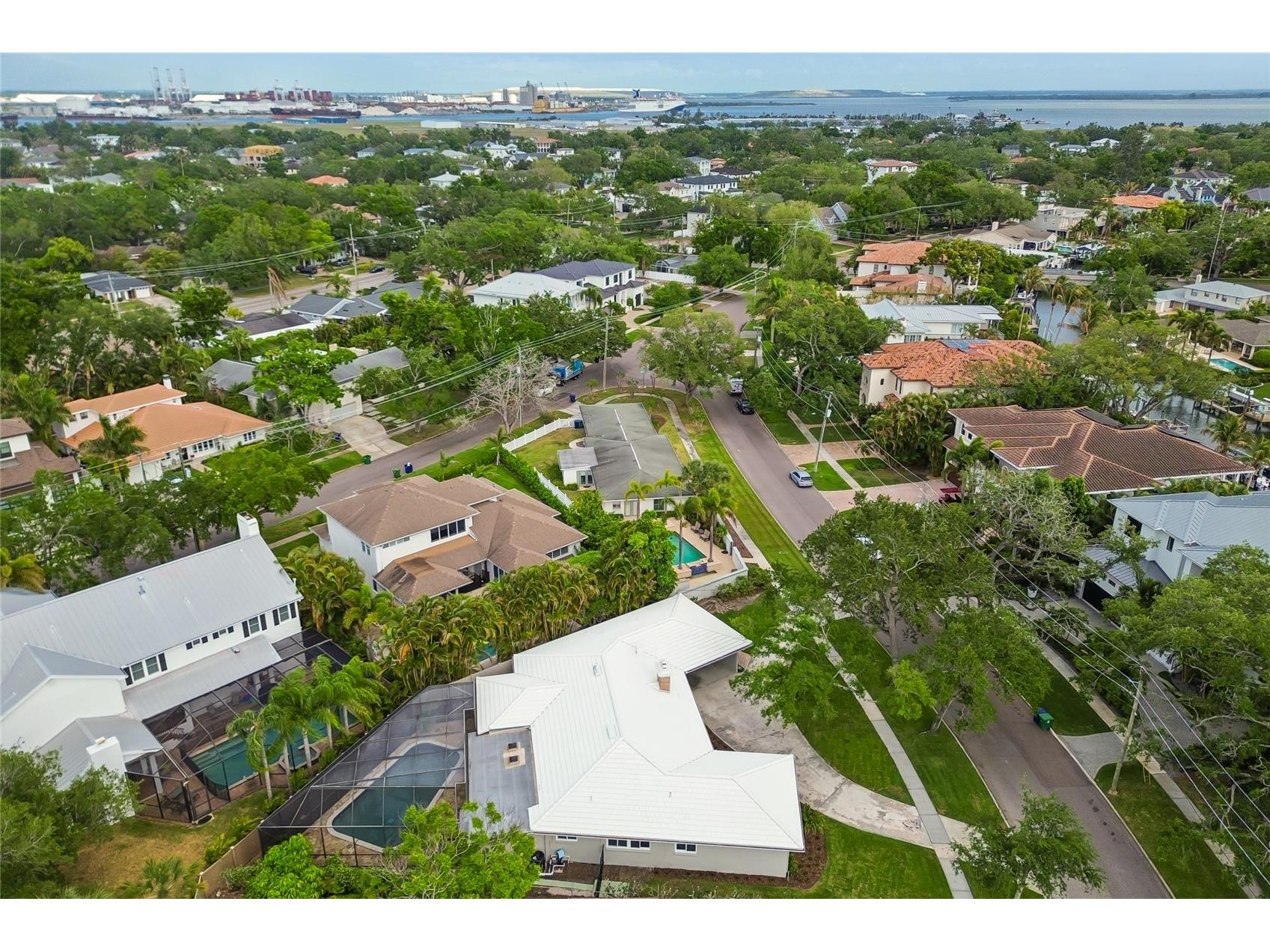 99 Ladoga Avenue Tampa FL 33606 TB8494533 image85