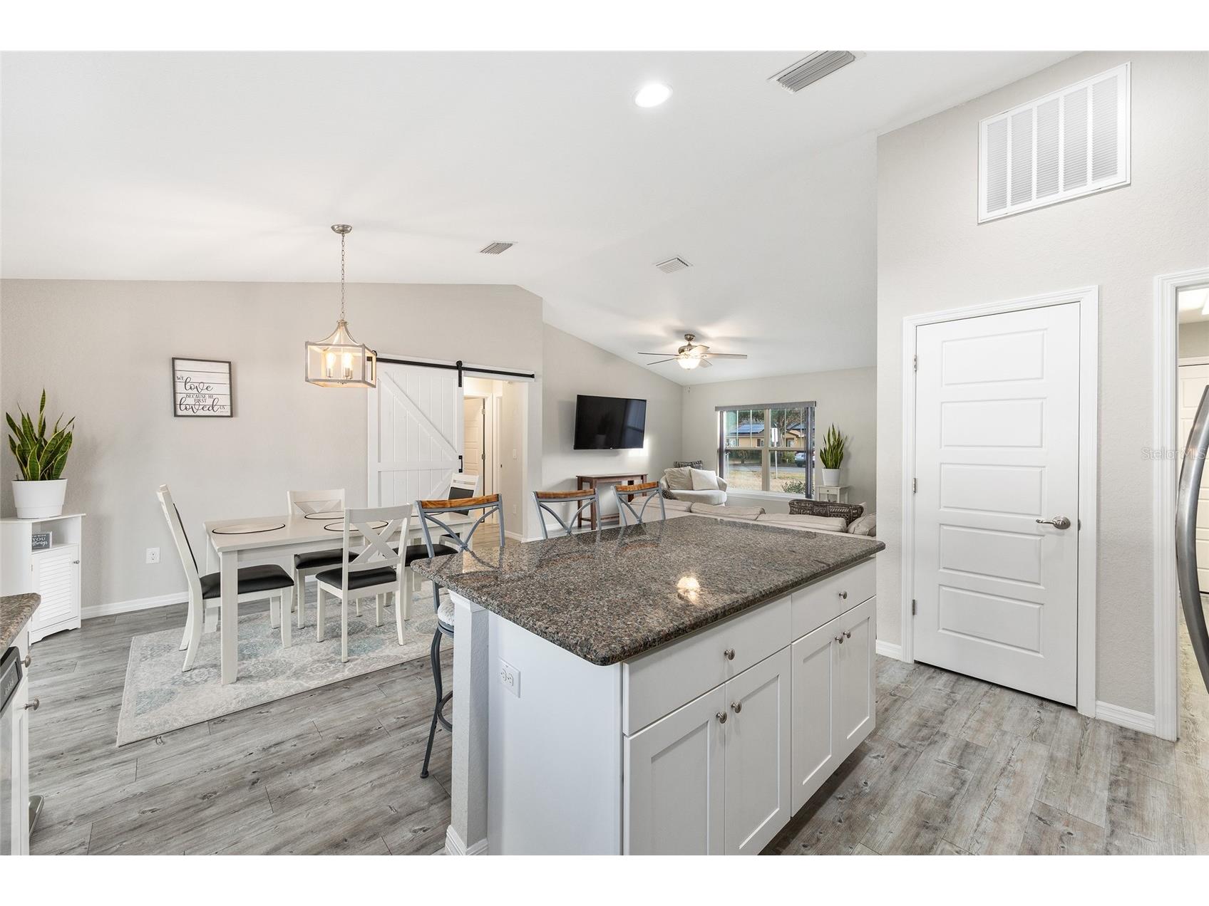 99 Pecan Drive Ocala FL 34472 OM717885 image13