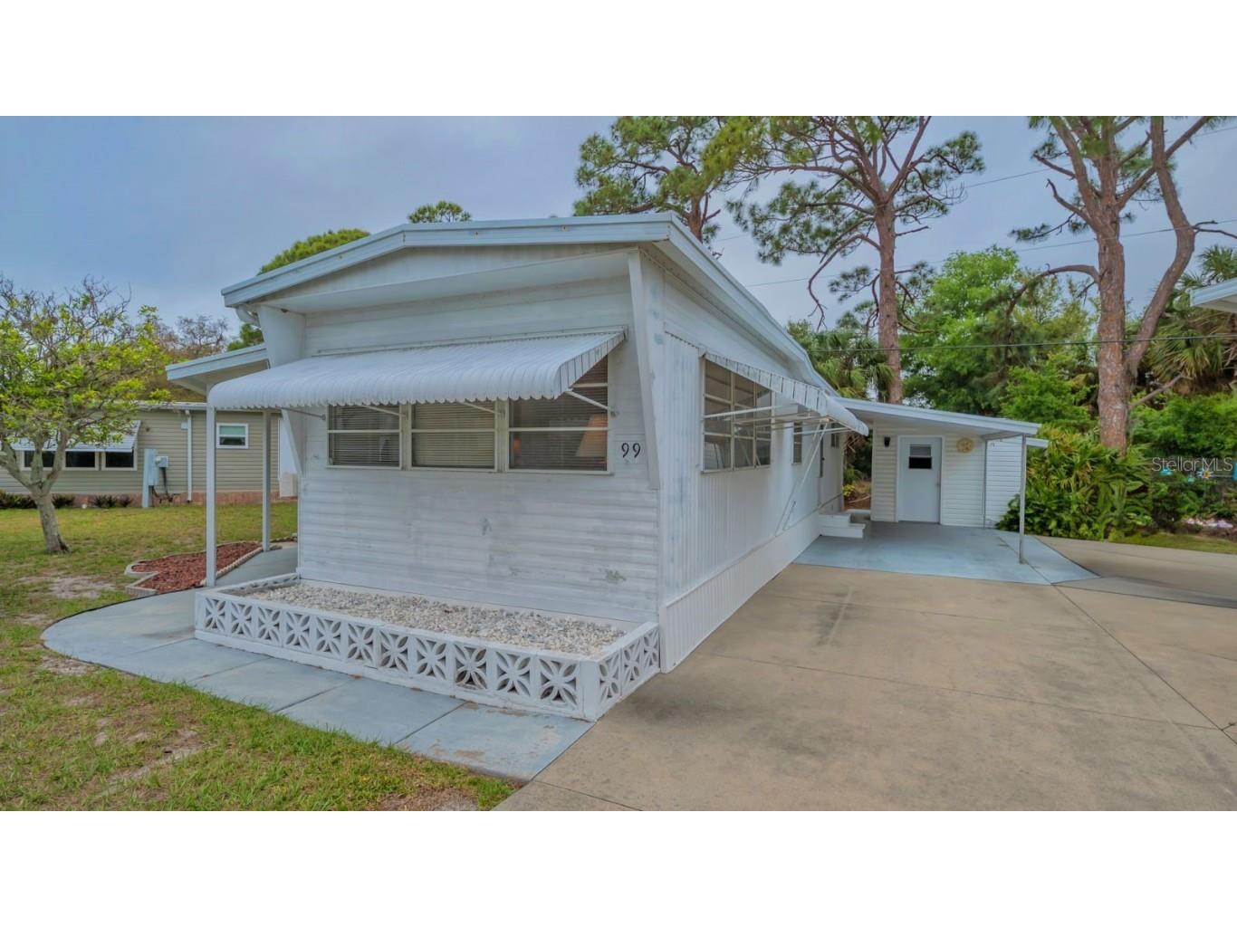 99 Southwinds Drive Sarasota FL 34231 A4605966 image1