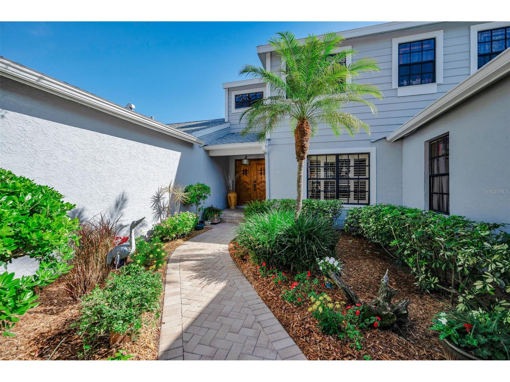 990 San Carlos Court NE Saint Petersburg FL 33702 TB8468554 image1