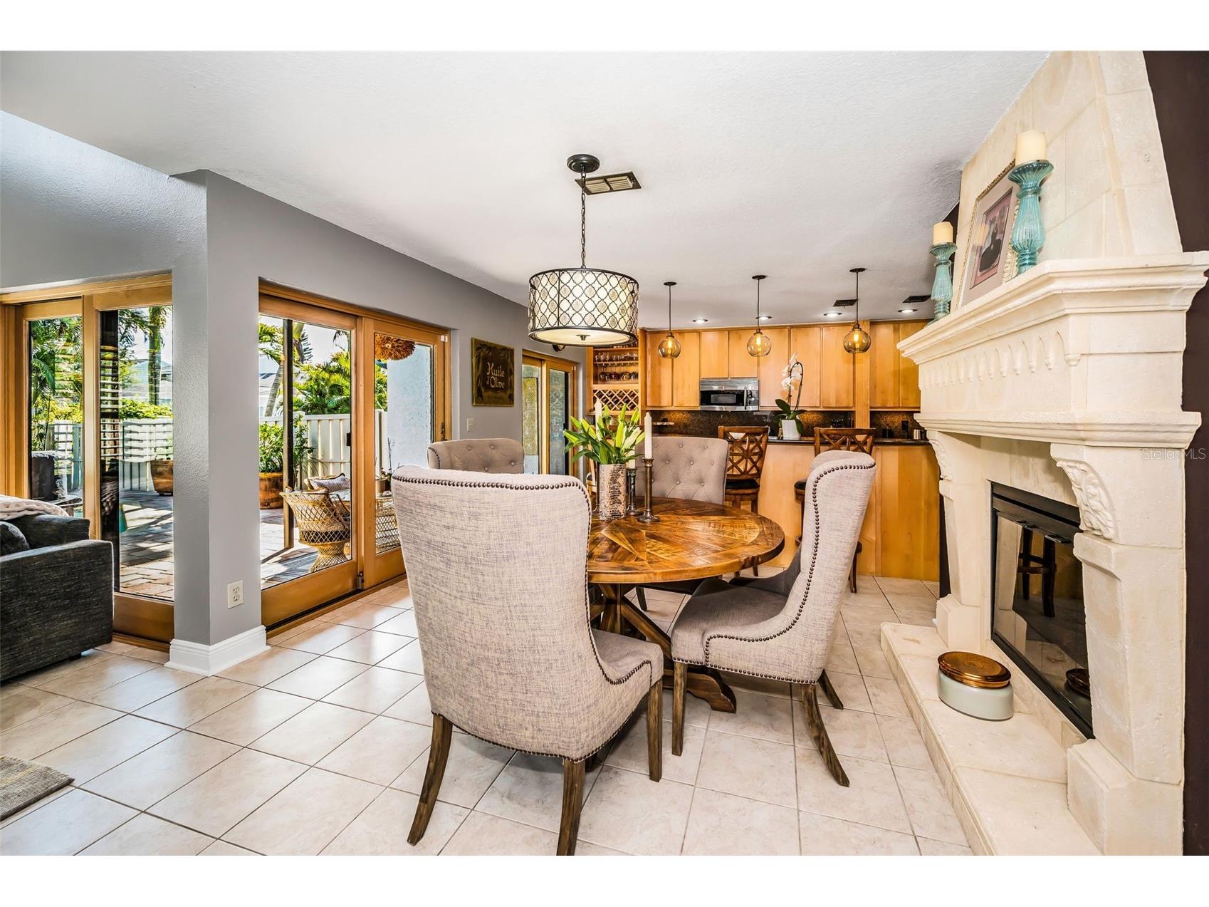 990 San Carlos Court NE Saint Petersburg FL 33702 TB8468554 image14