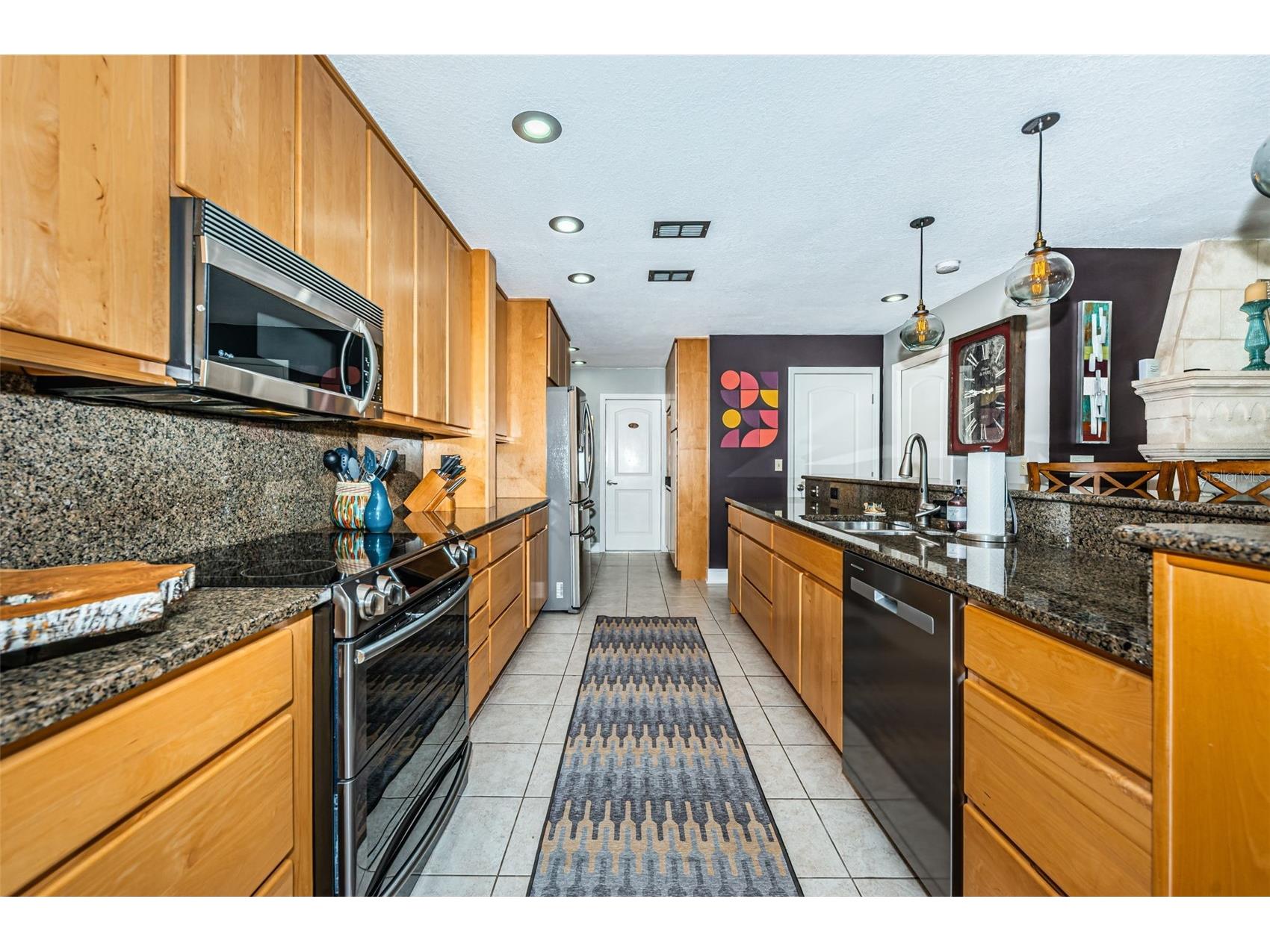 990 San Carlos Court NE Saint Petersburg FL 33702 TB8468554 image20