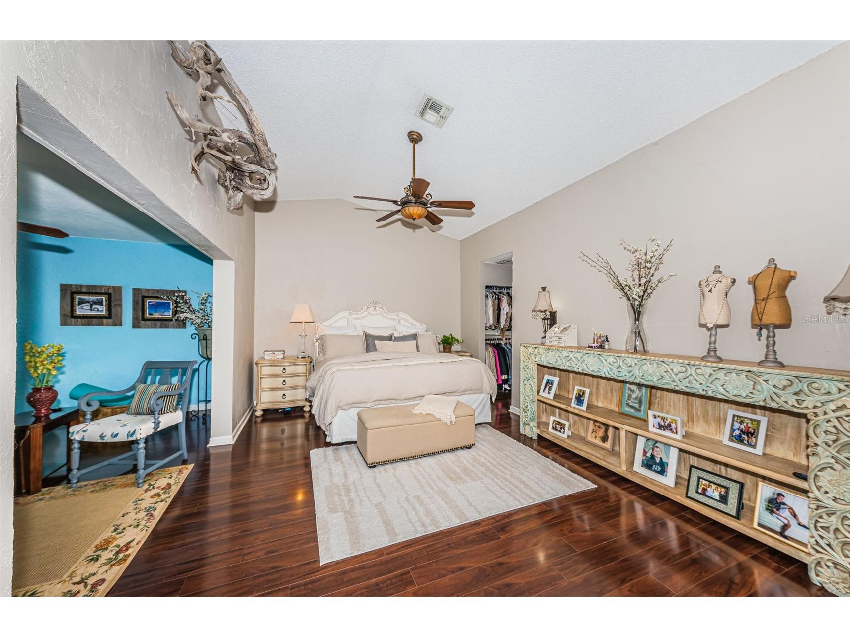 990 San Carlos Court NE Saint Petersburg FL 33702 TB8468554 image33