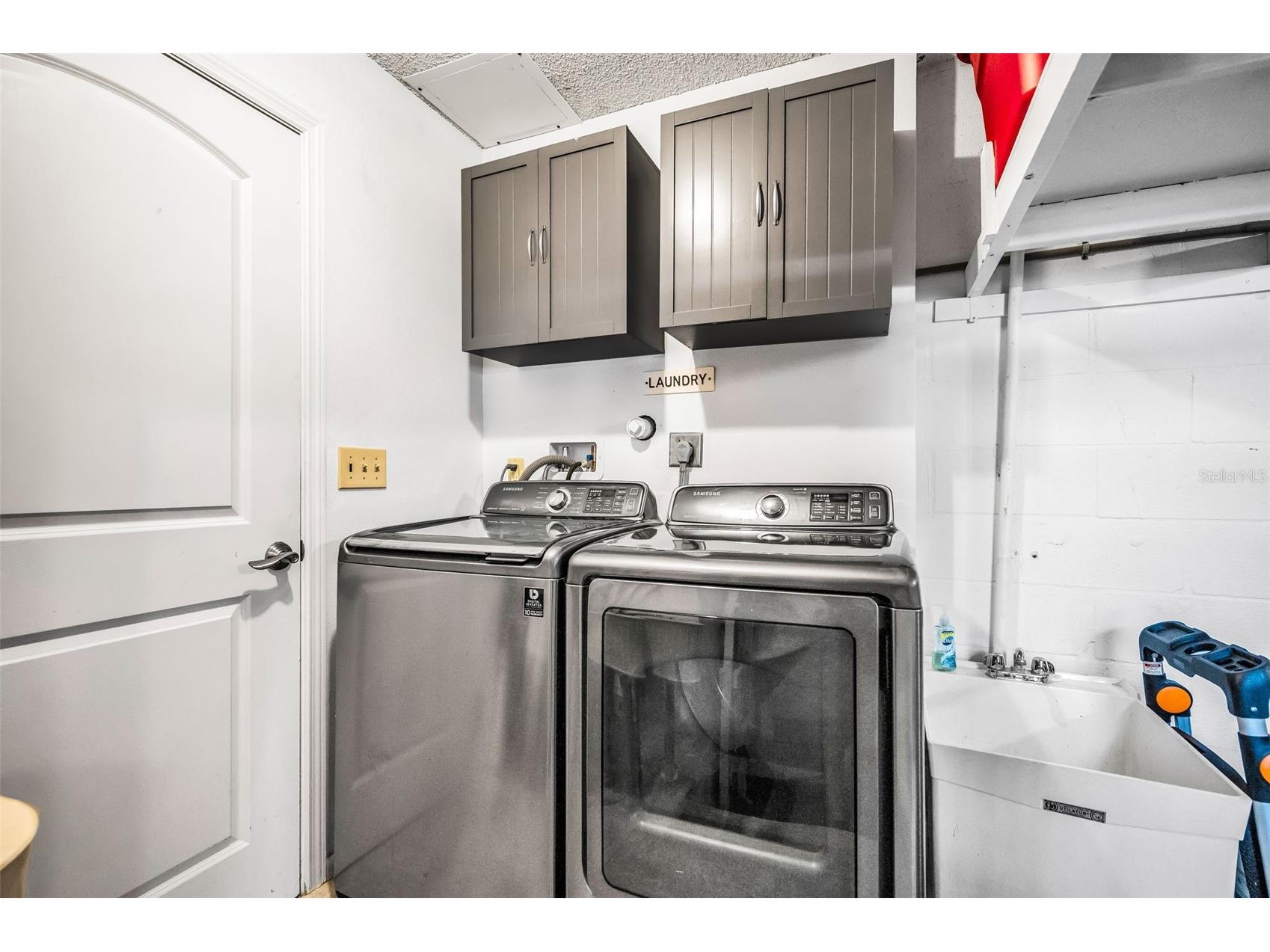 990 San Carlos Court NE Saint Petersburg FL 33702 TB8468554 image49