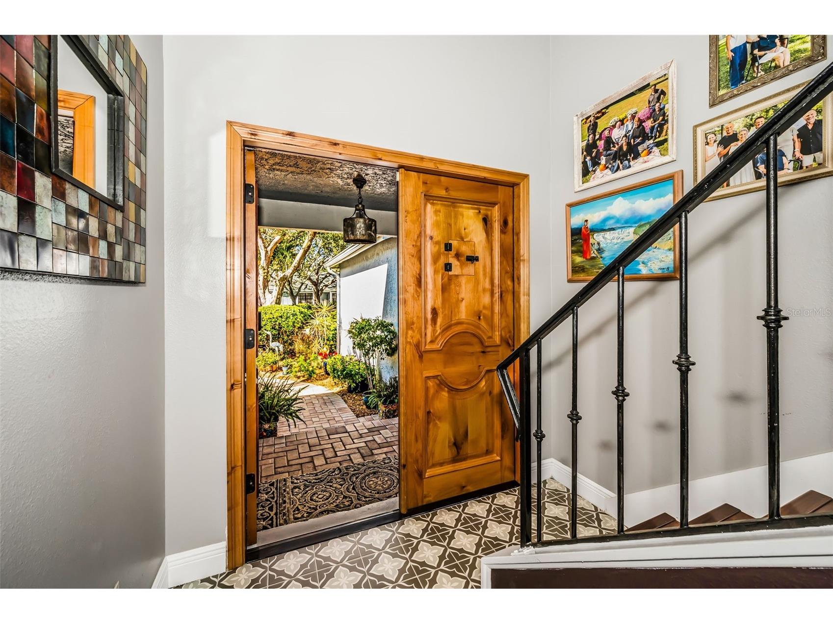 990 San Carlos Court NE Saint Petersburg FL 33702 TB8468554 image7