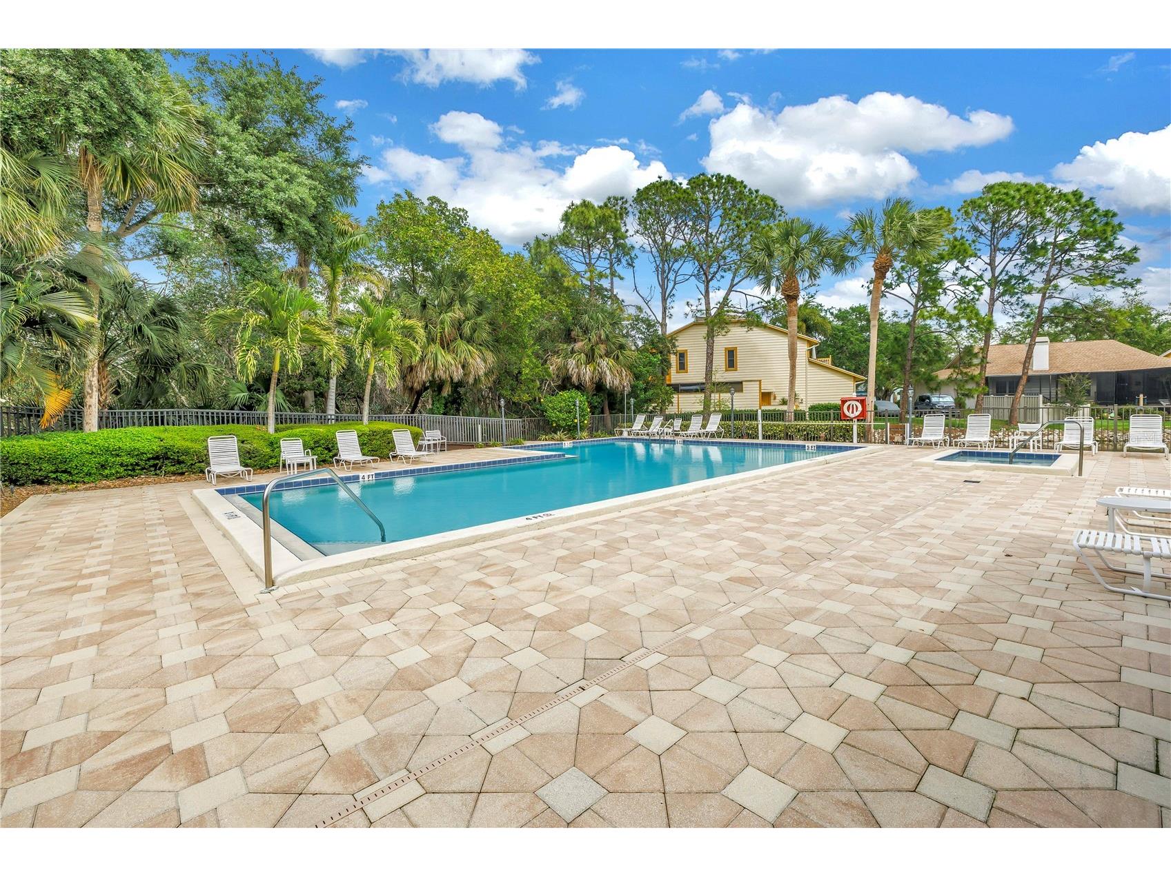 990 San Carlos Court NE Saint Petersburg FL 33702 TB8521003 image38