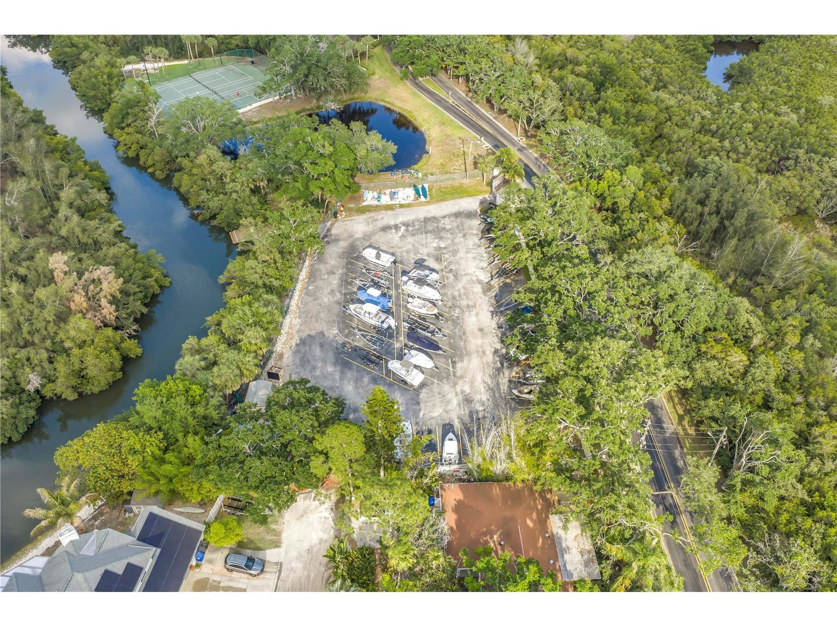 990 San Carlos Court NE Saint Petersburg FL 33702 TB8521003 image41