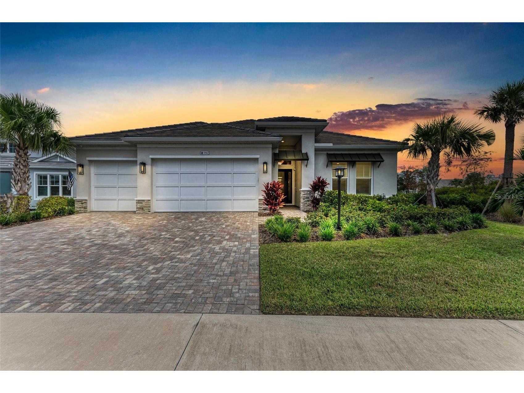 990 Seascape Place Sarasota FL 34240 A4666039 image1