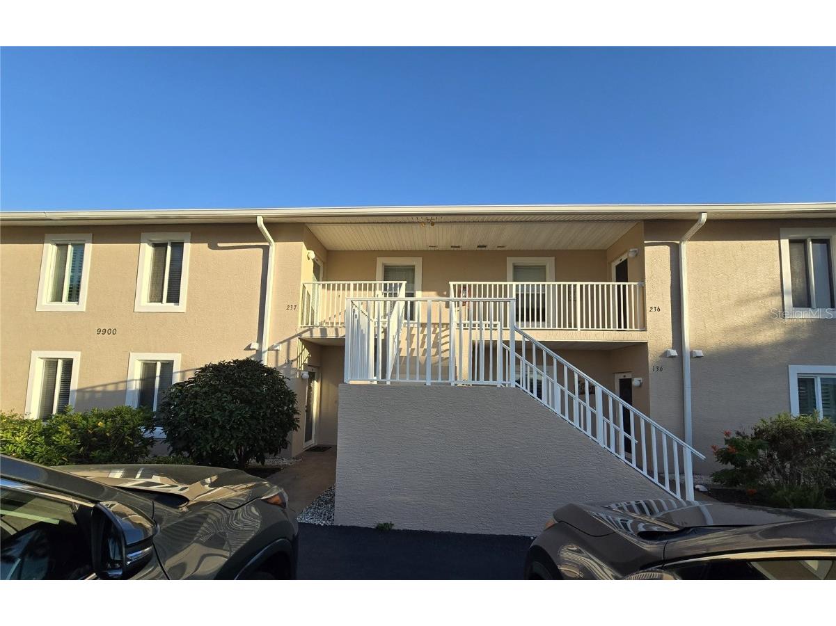 9900 Fiddlers Green Circle #137 Rotonda West FL 33947 J994675 image1