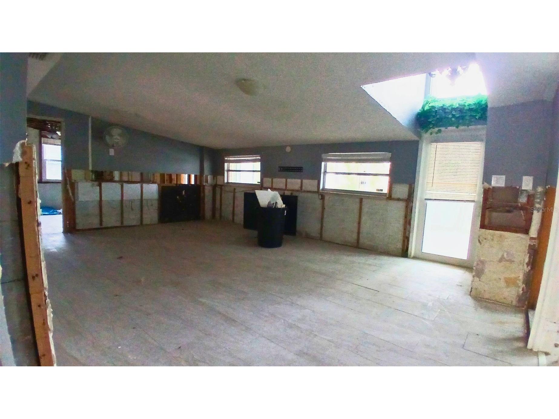 9900 Island Harbor Drive Port Richey FL 34668 TB8487509 image23