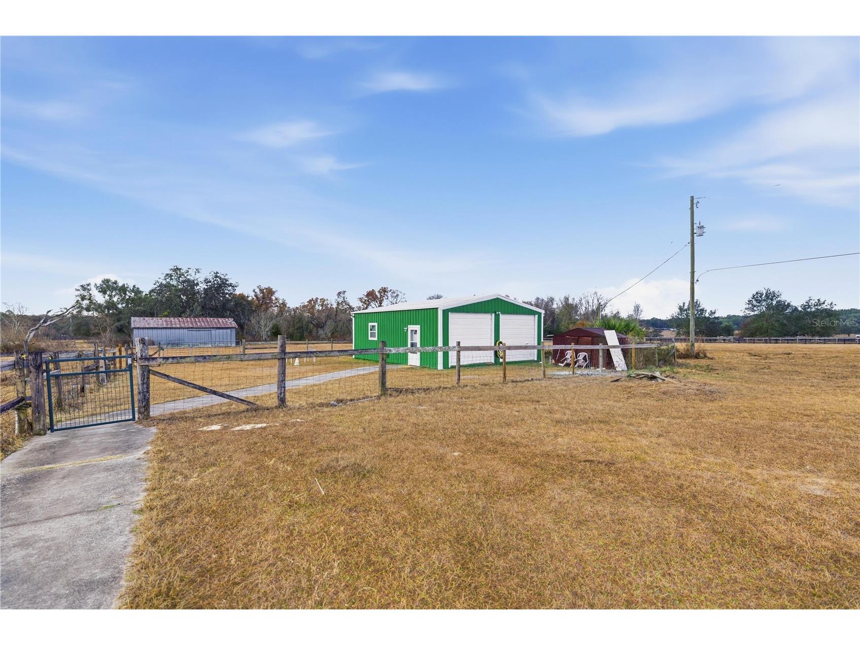 9900 SE Sunset Harbor Road Summerfield FL 34491 OM717282 image1