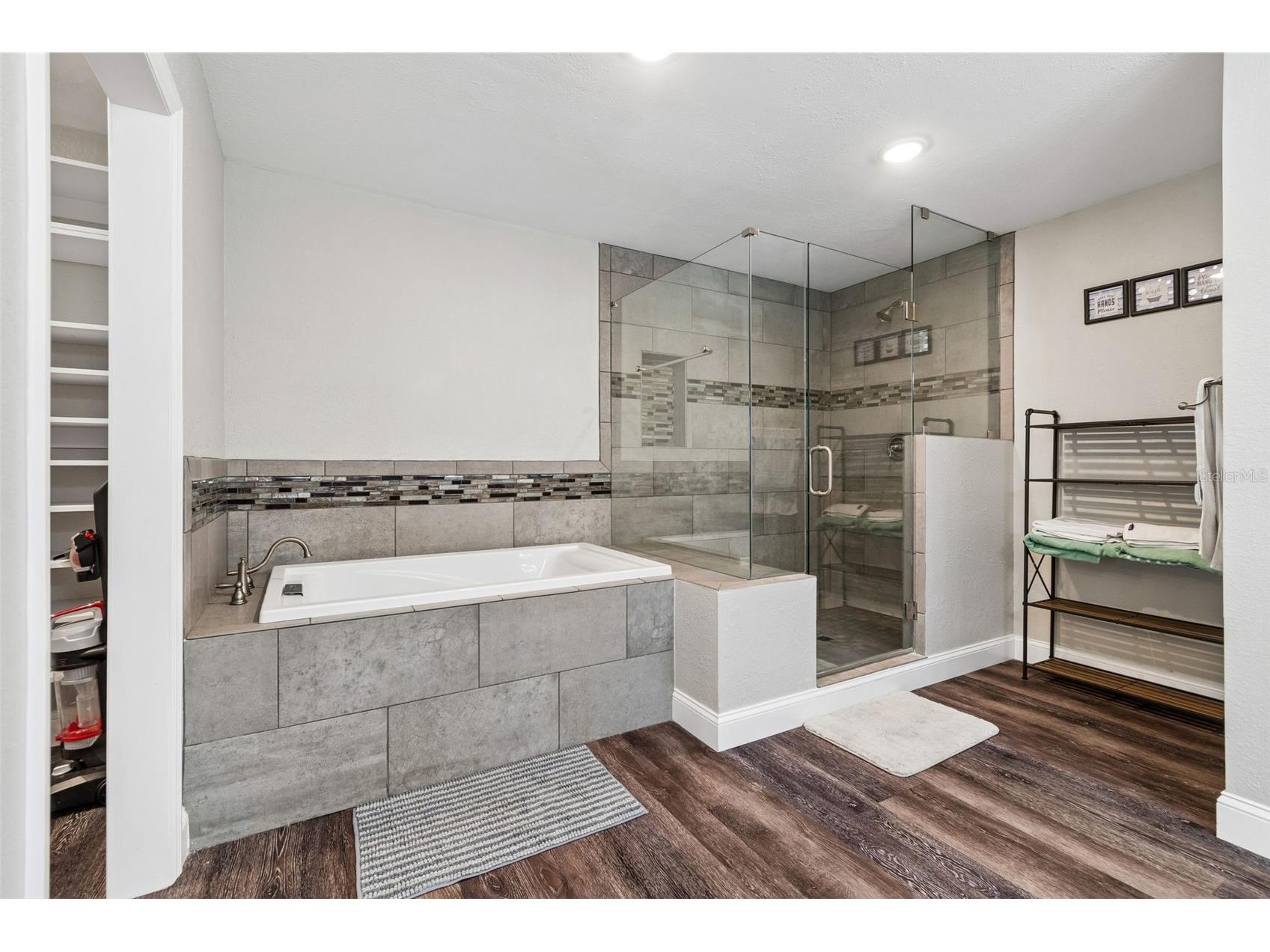9901 Bay Drive Gibsonton FL 33534 - ALAFIA RIVER TB8484022 image19