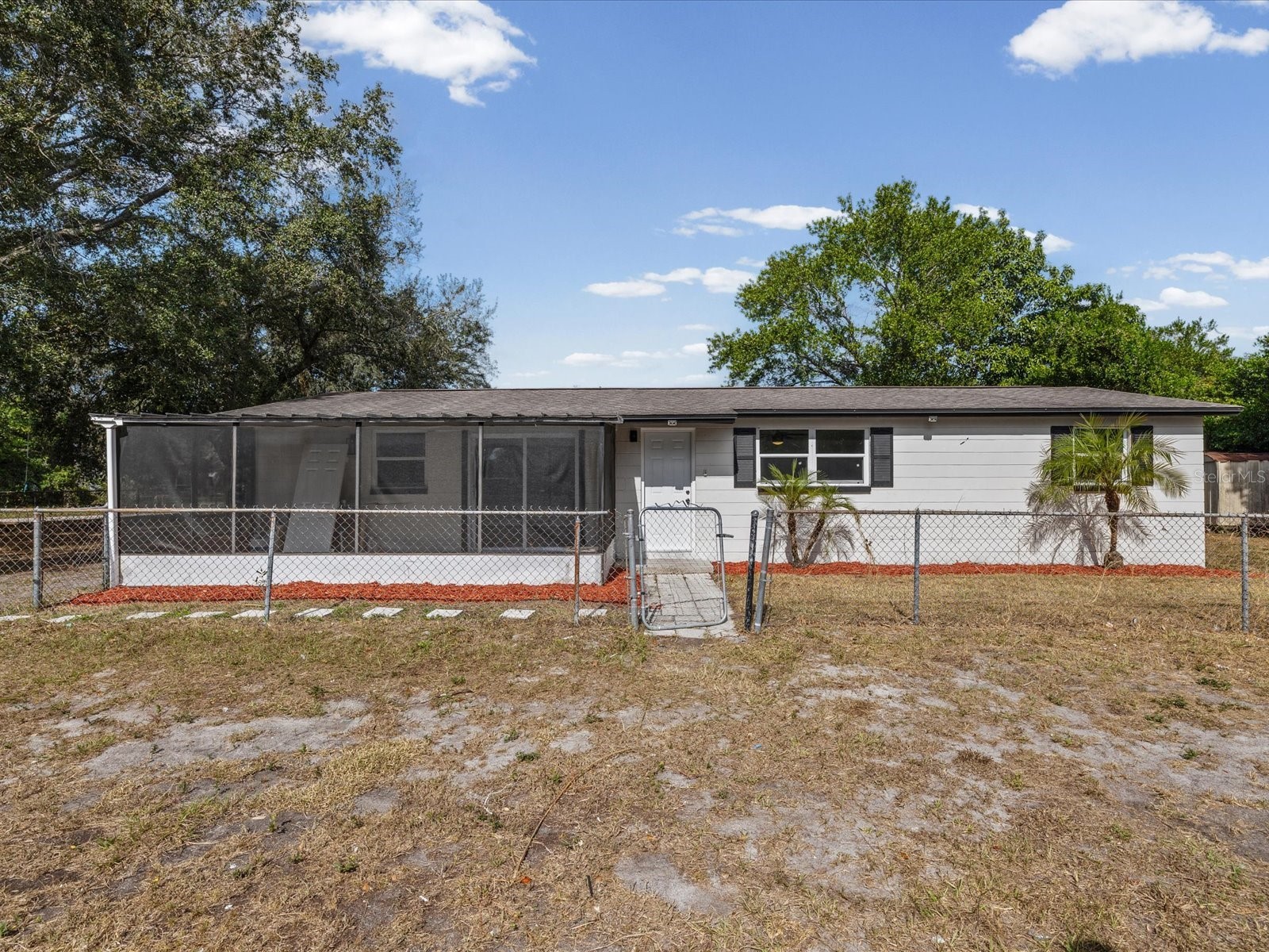 9902 W Club Lane Tampa FL 33612 TB8441422 image1
