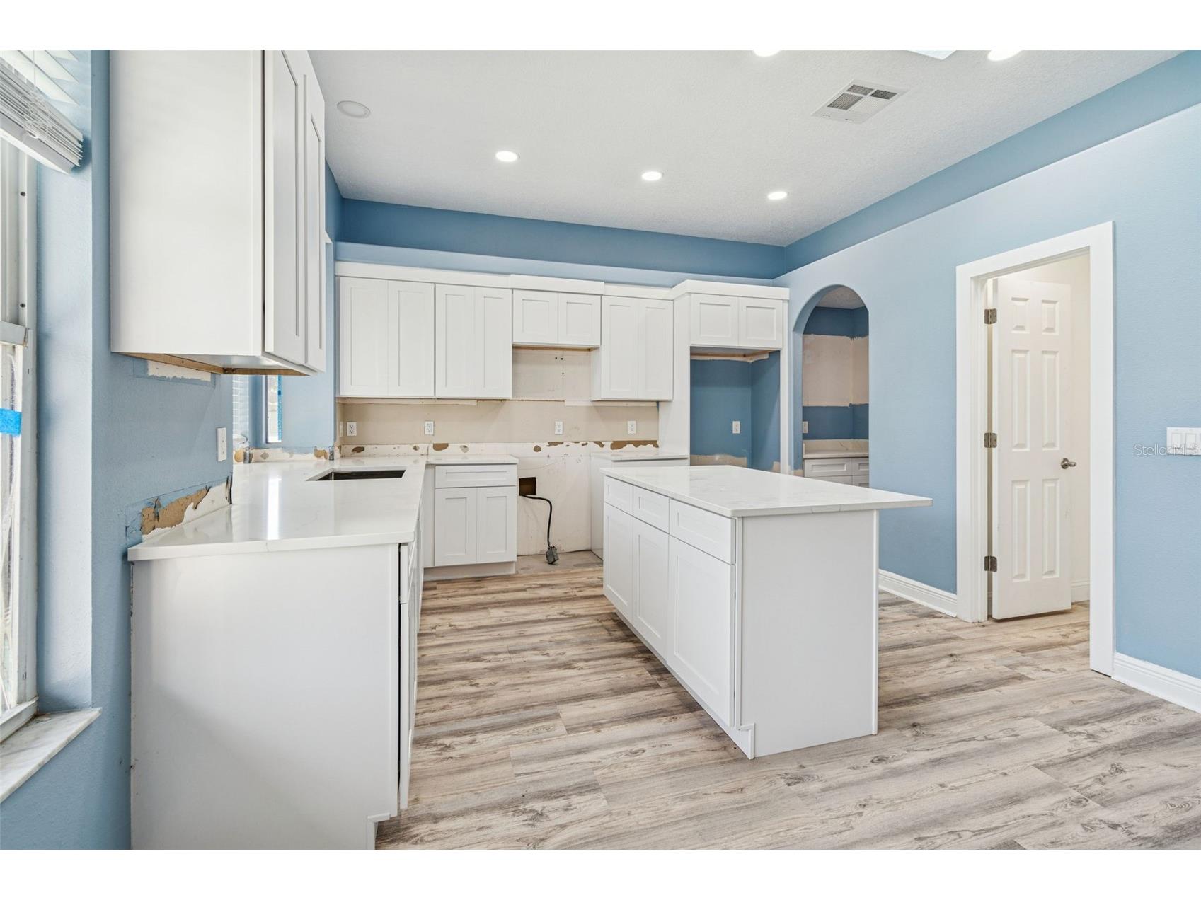 9903 Bennington Drive Tampa FL 33626 TB8464964 image54