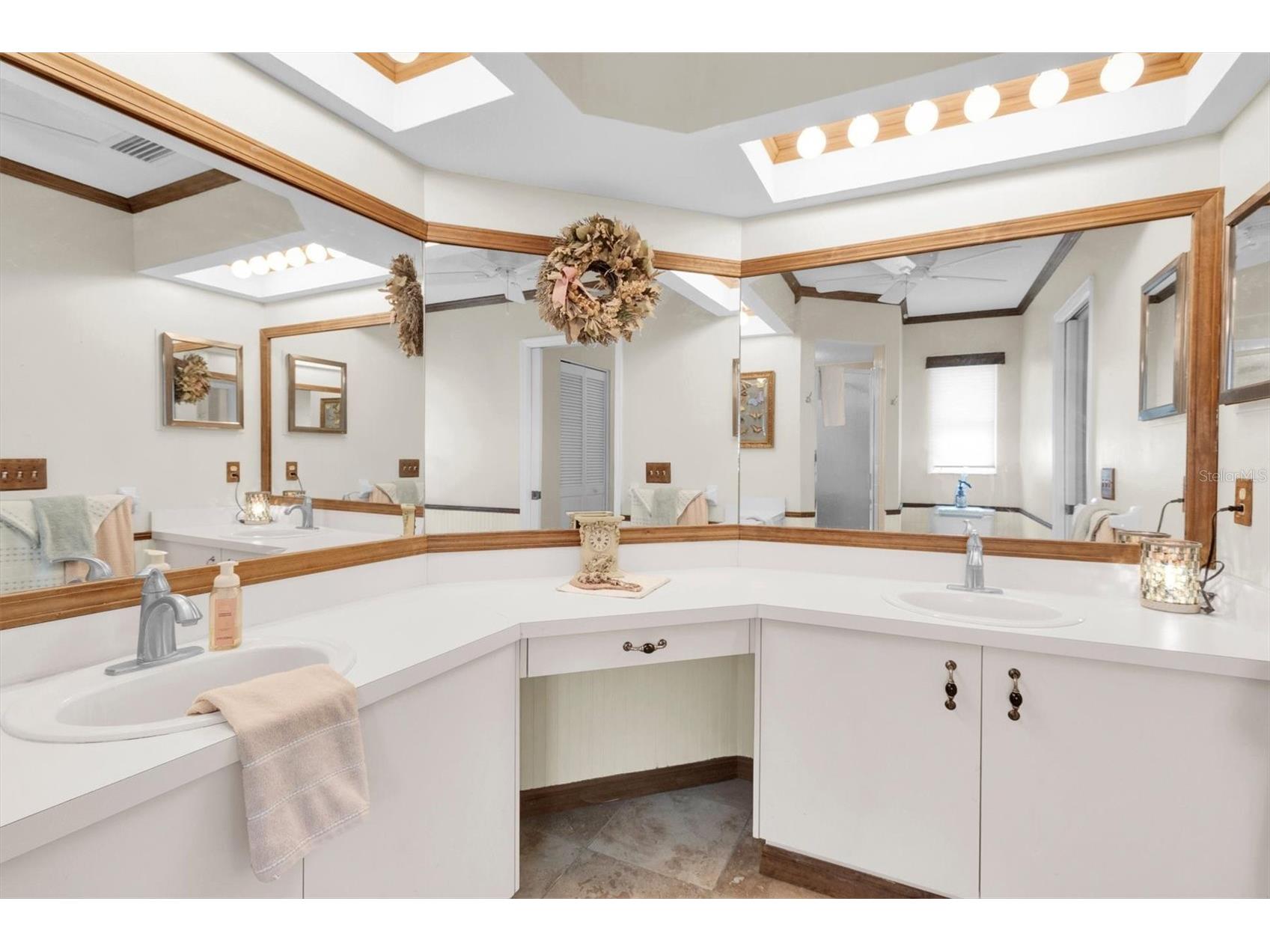 9903 Kingsport Avenue New Port Richey FL 34655 W7885675 image16