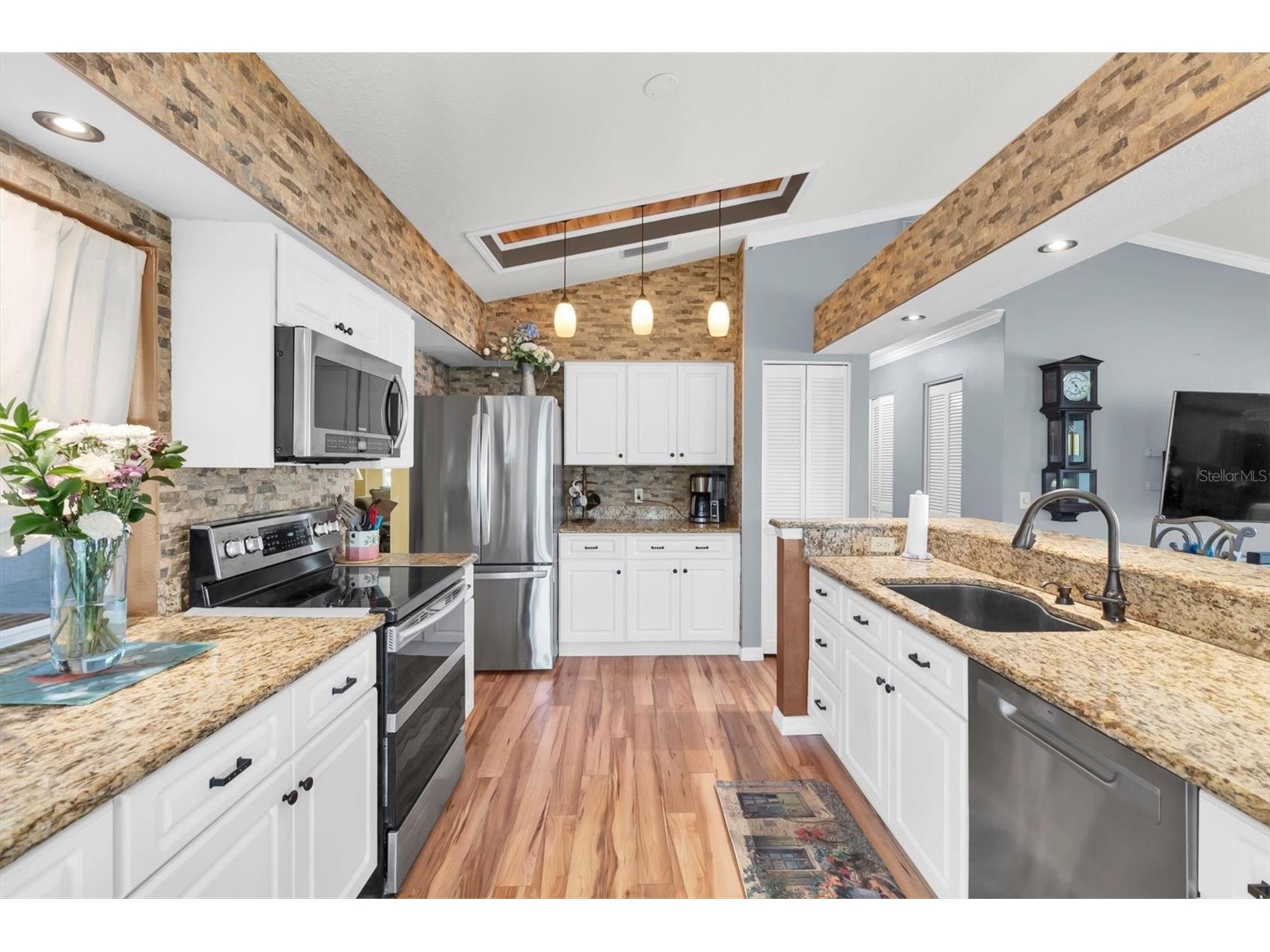9903 Kingsport Avenue New Port Richey FL 34655 W7885675 image6