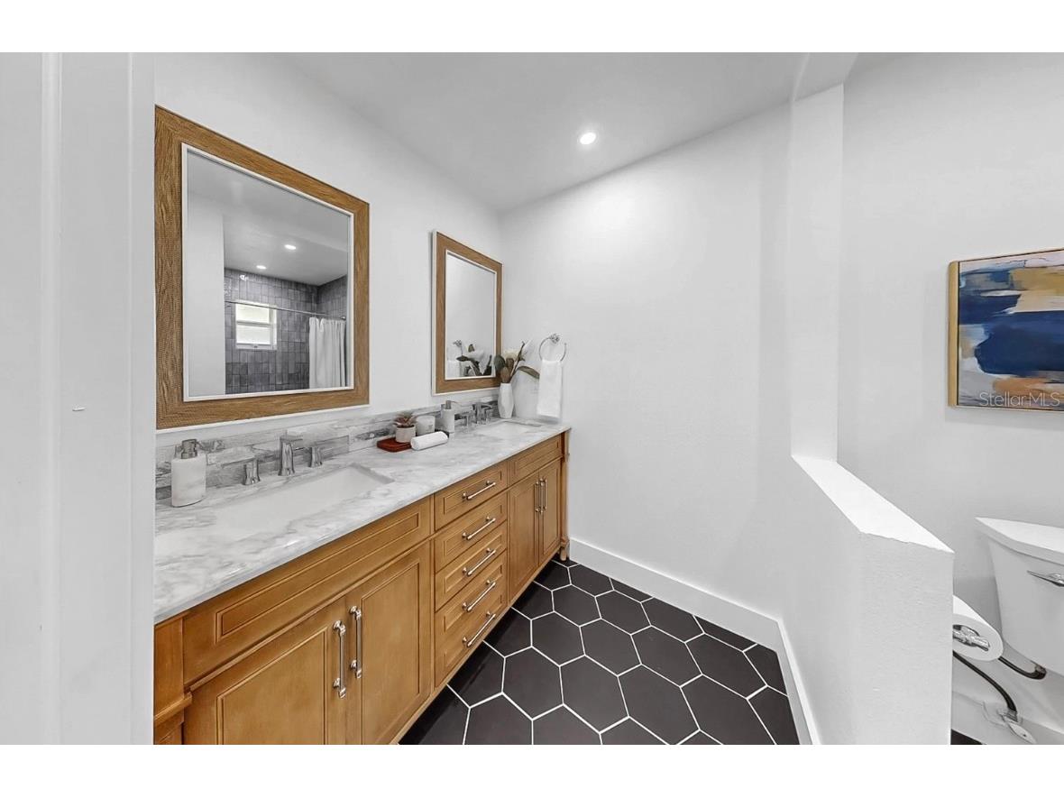 9903 Saddle Road Tampa FL 33626 TB8394860 image41