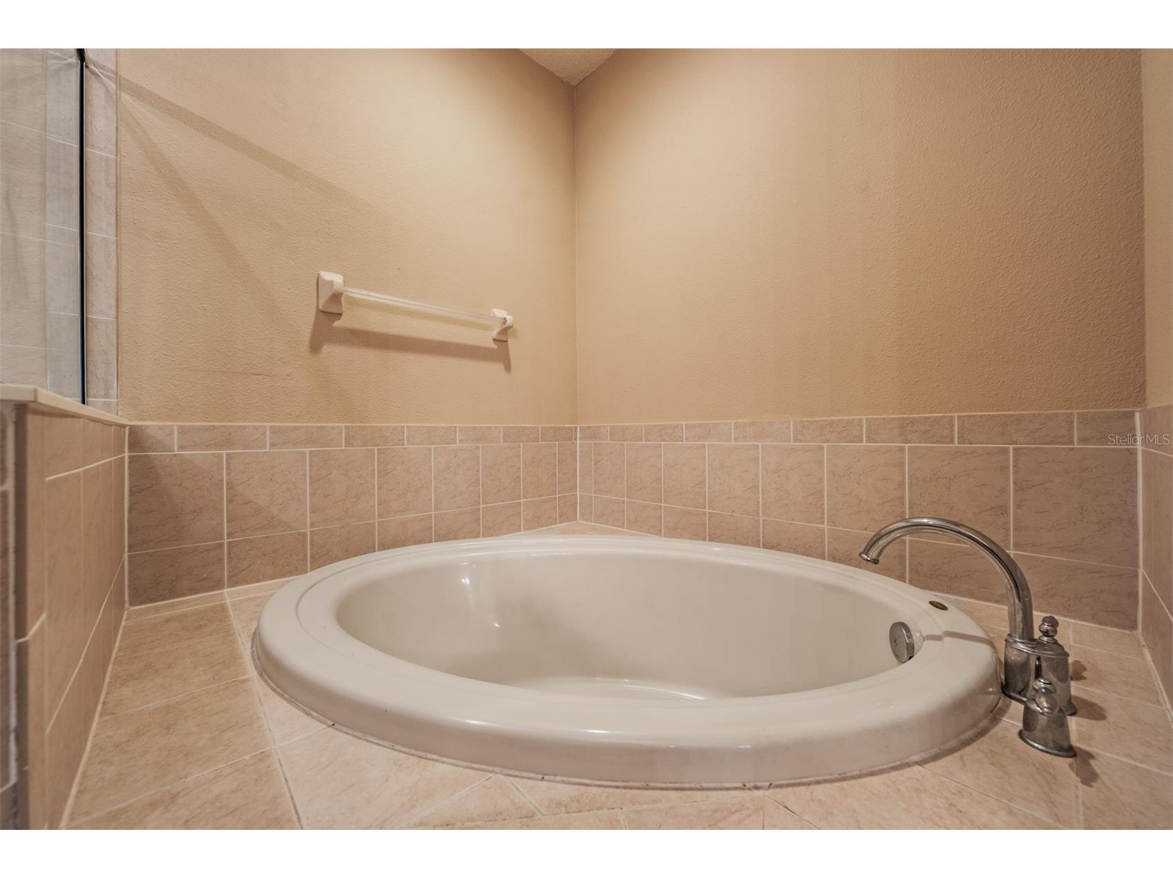 9904 Palermo Breeze Way Tampa FL 33619 TB8494374 image27
