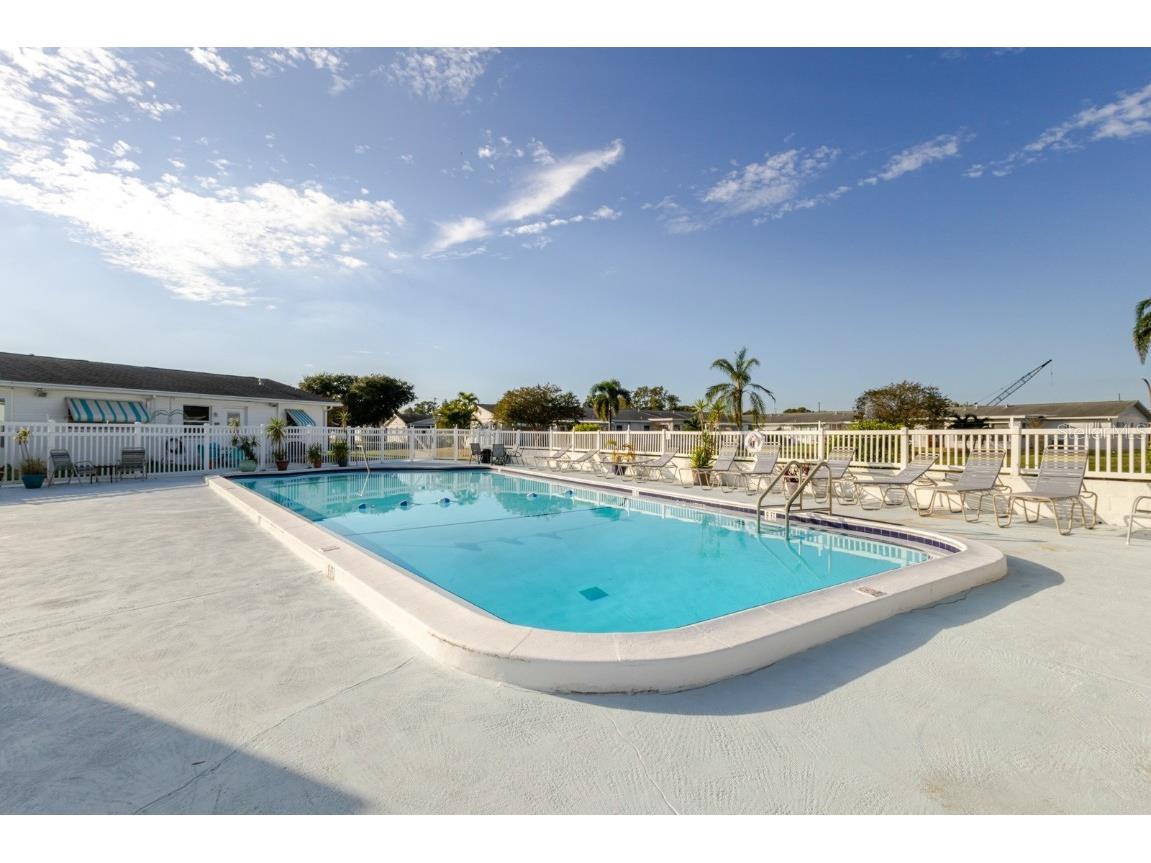 9905 Dahlia Street N #27 Pinellas Park FL 33782 TB8444760 image40