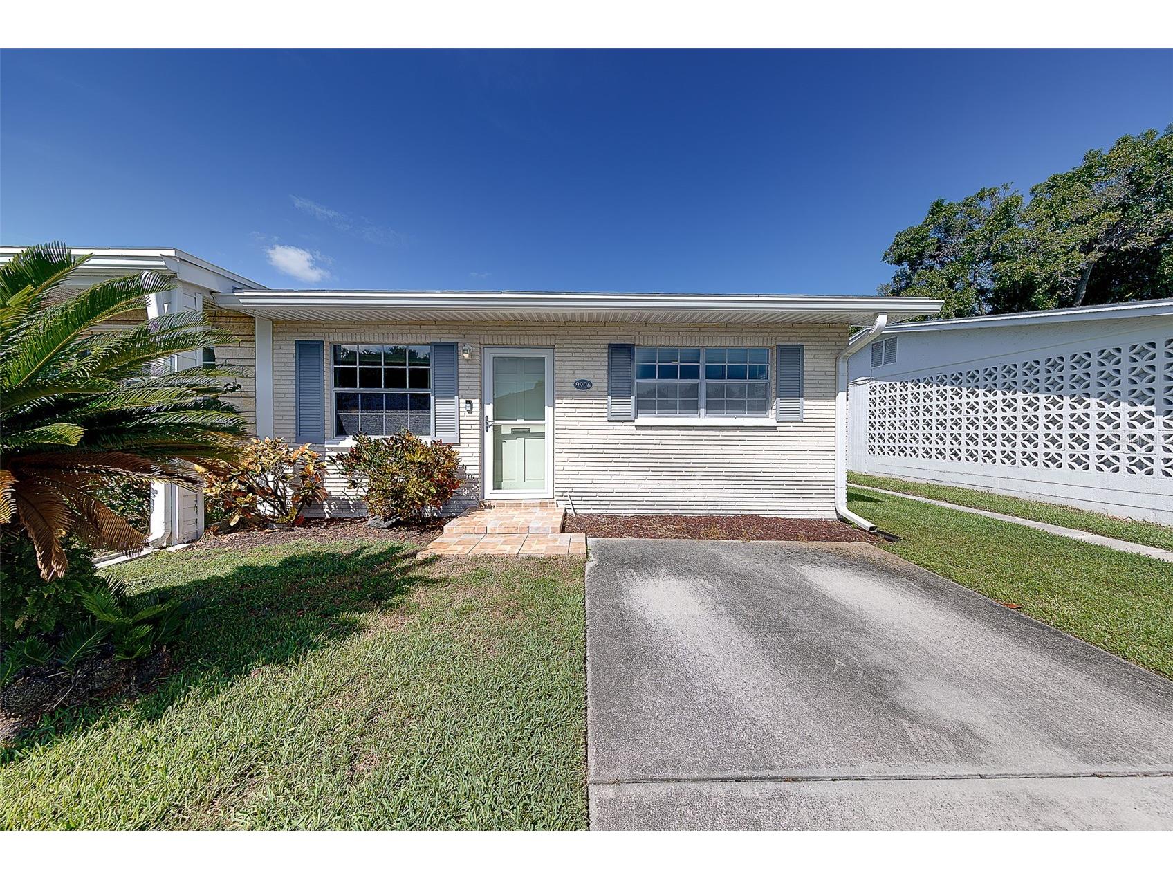 9906 Lily Street N Pinellas Park FL 33782 TB8527532 image1