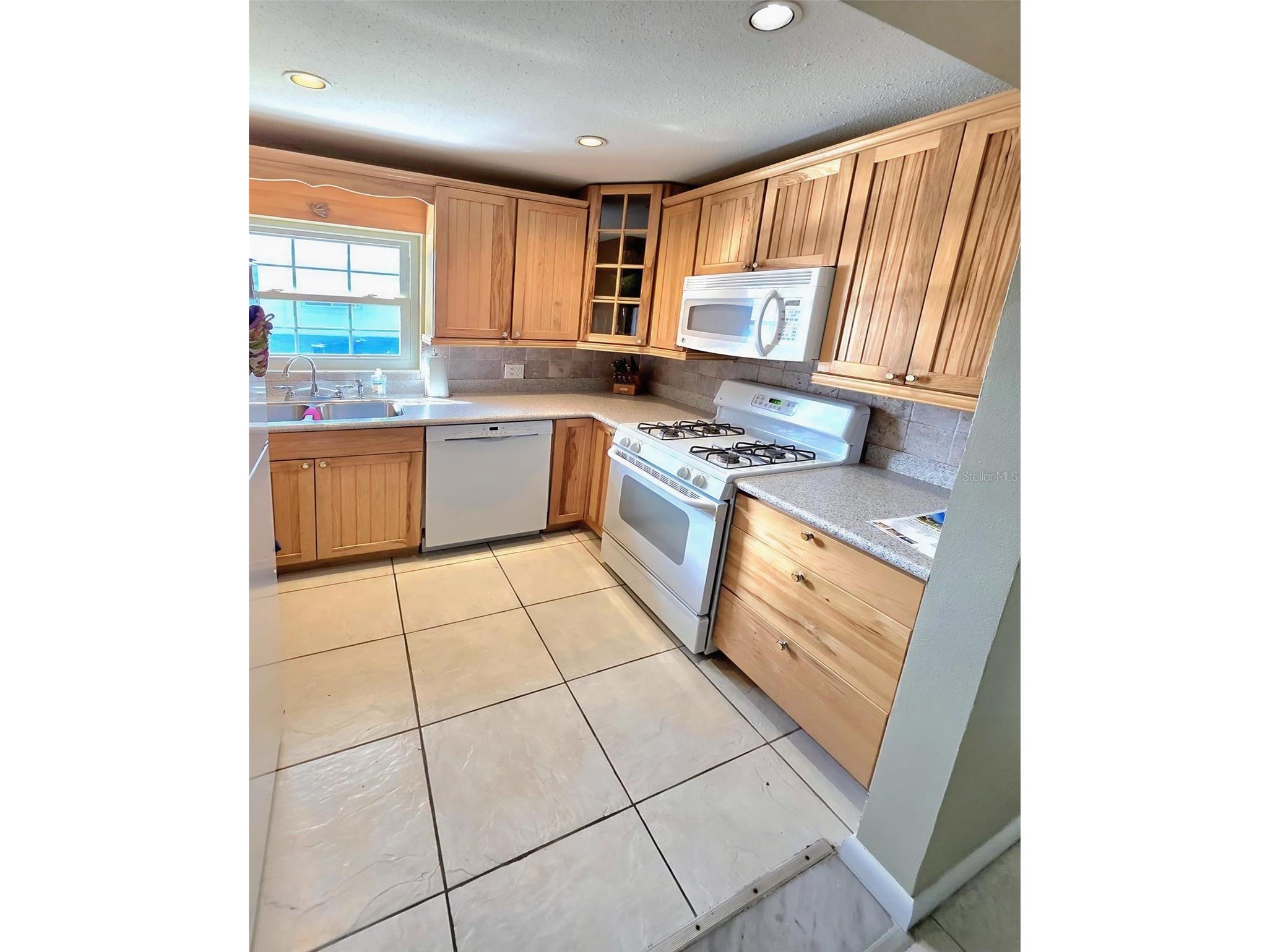 9907 Dahlia Street N Pinellas Park FL 33782 TB8462218 image6