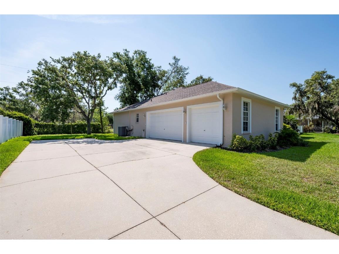 9908 Alafia River Lane Gibsonton FL 33534 TB8388663 image3