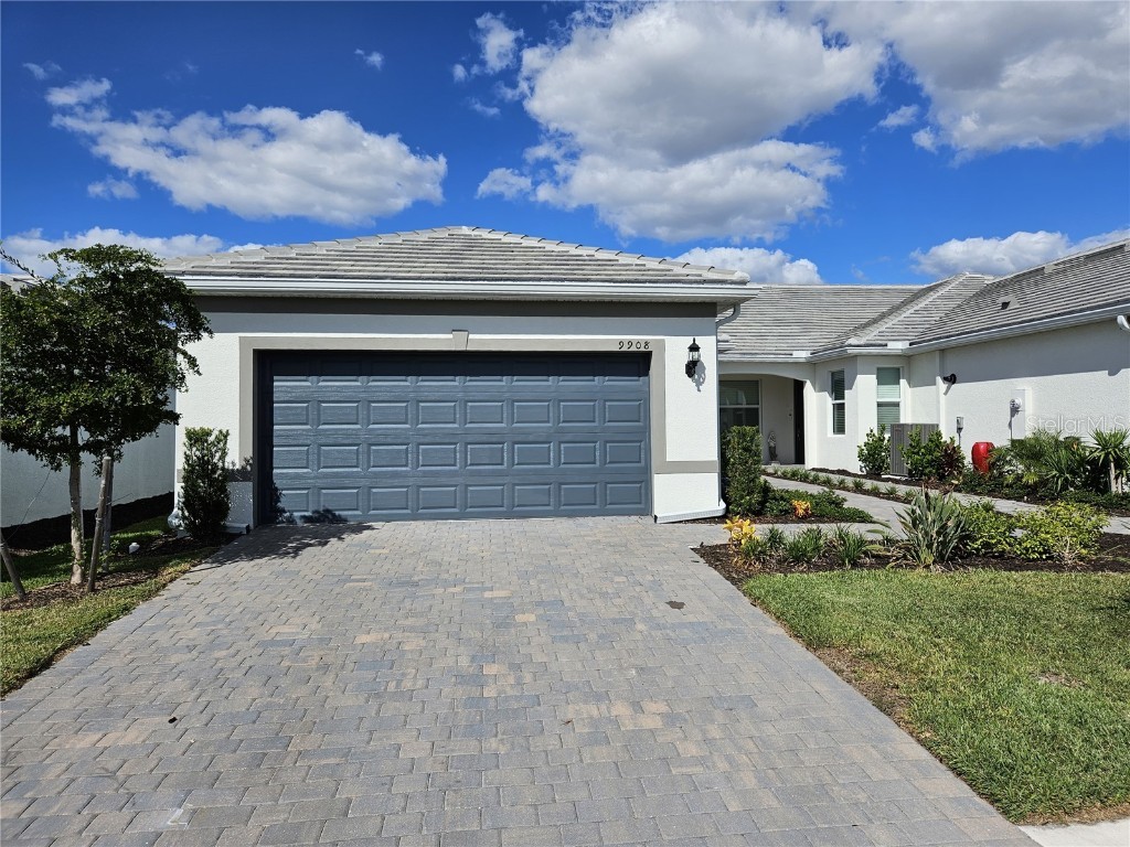 9908 Bright Water Drive Englewood FL 34223 N6129433 image1