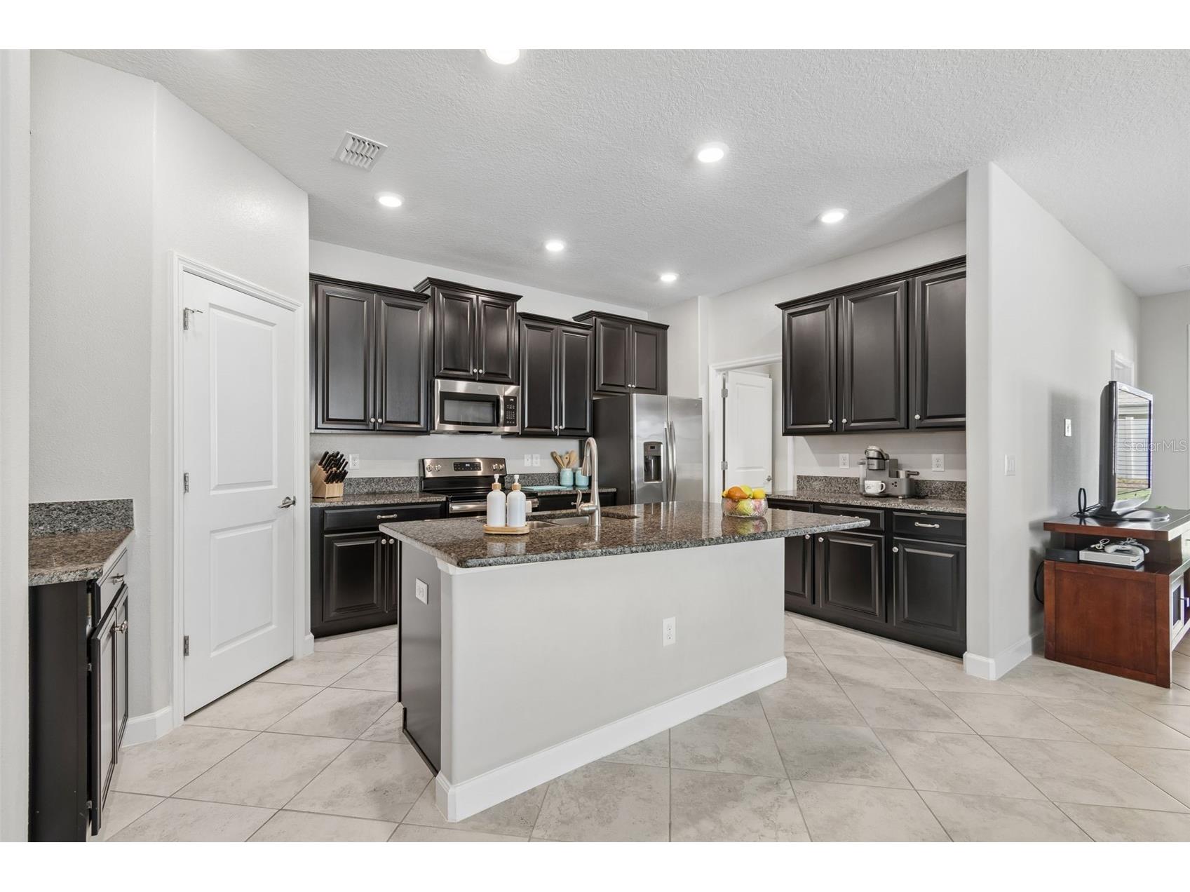 9908 Sage Creek Drive Ruskin FL 33573 TB8518575 image5