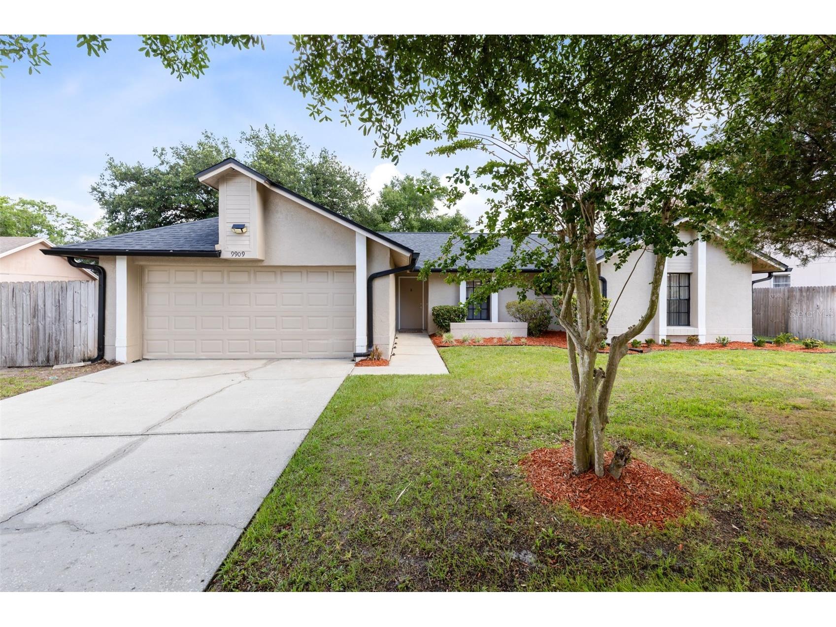 9909 Earlston Street Orlando FL 32817 O6411569 image1
