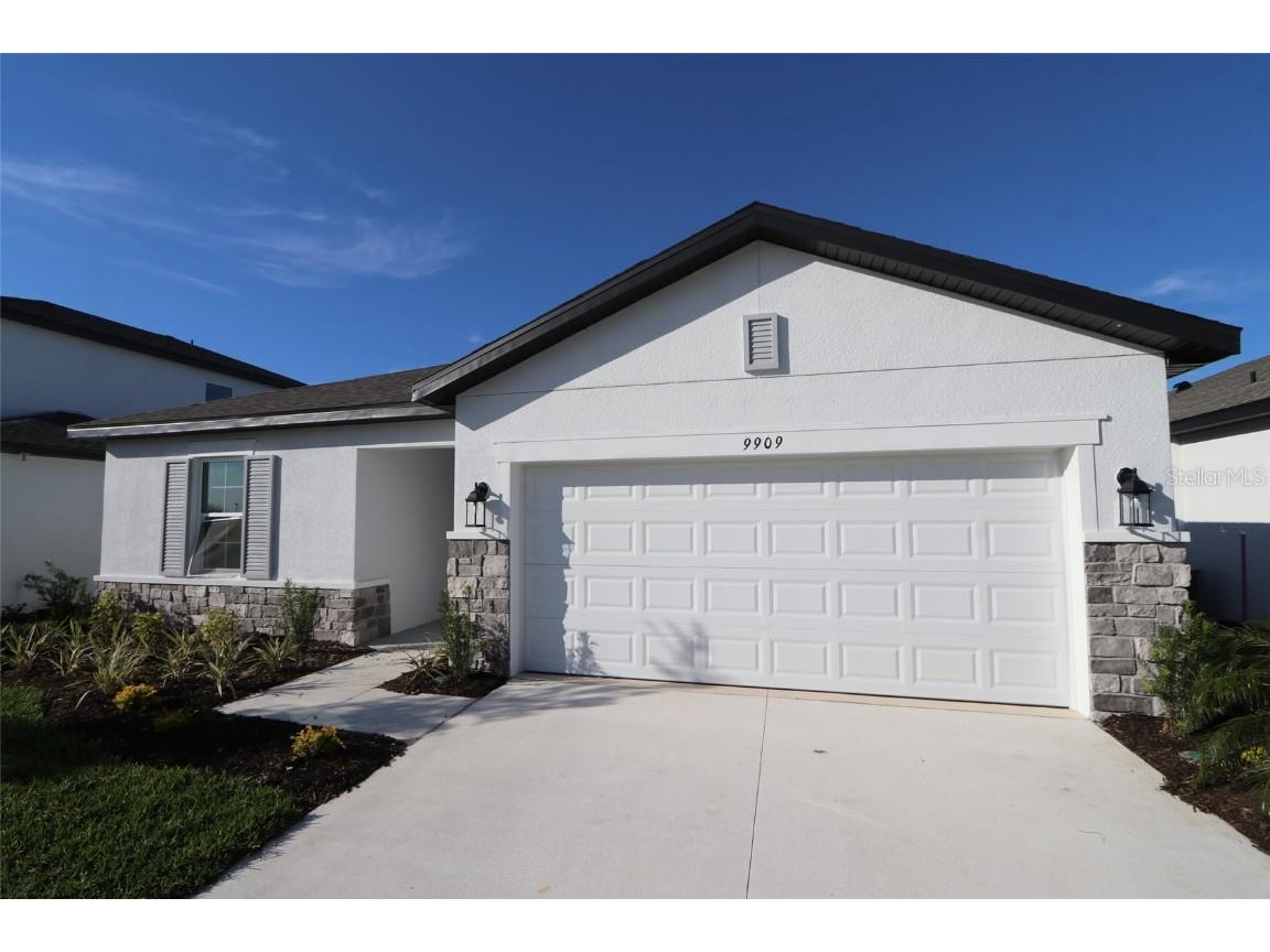 9909 Last Light Glen Parrish FL 34219 A4584798 image1