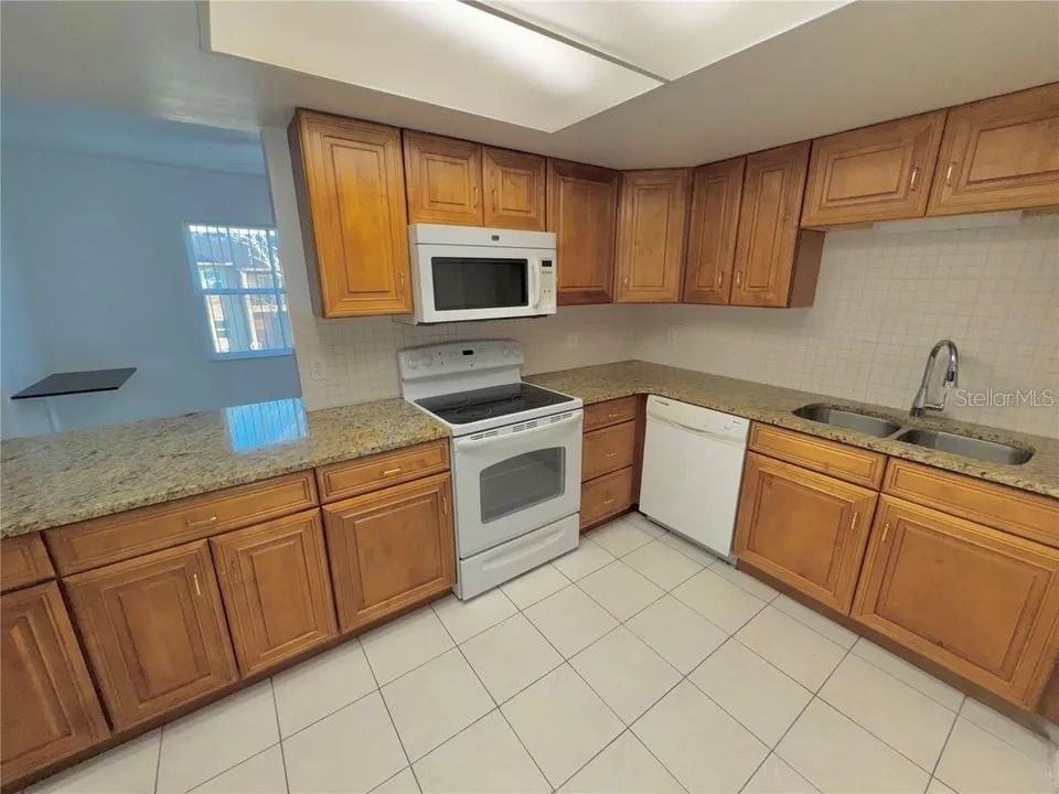 9909 Sweepstakes Lane #4 Orlando FL 32837 S5147811 image8