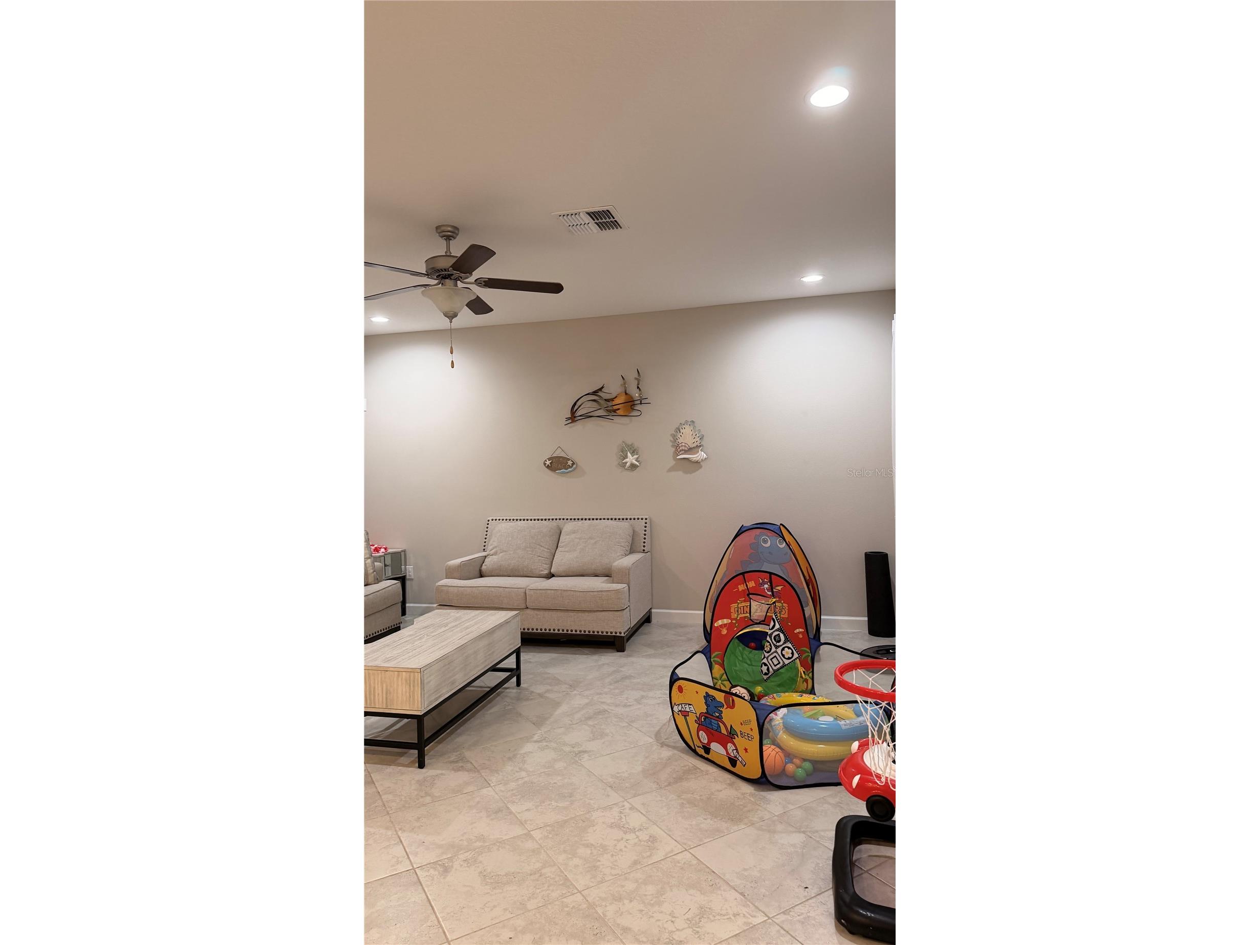 9909 Victory Gallop Loop Ruskin FL 33573 TB8462621 image15