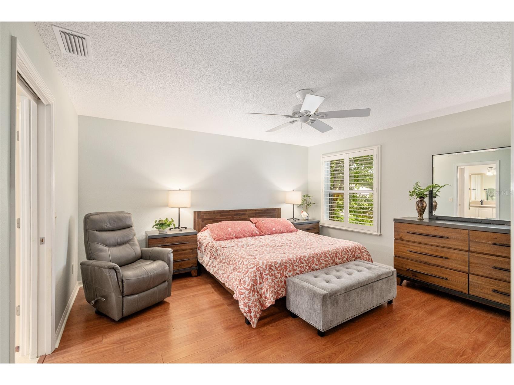 991 Barrymoore Loop The Villages FL 32162 OM724672 image11