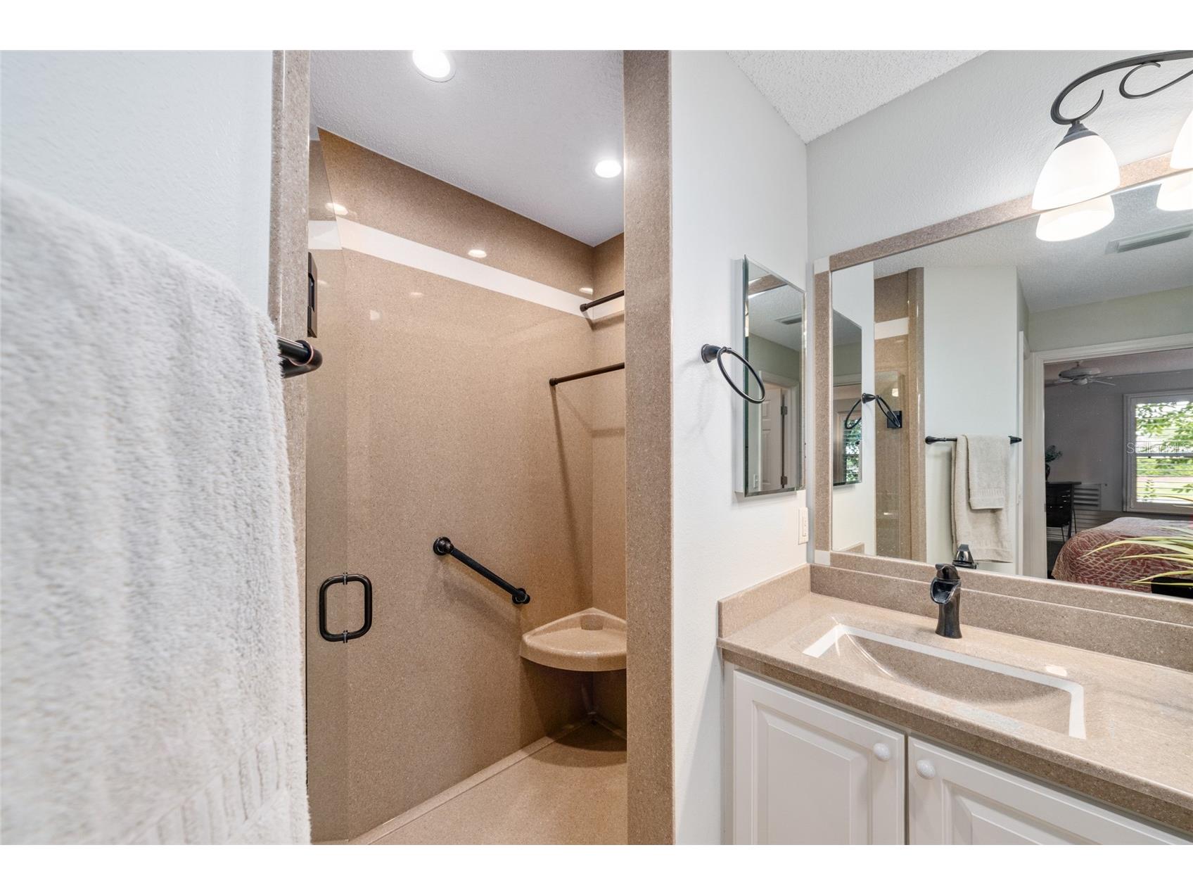991 Barrymoore Loop The Villages FL 32162 OM724672 image14