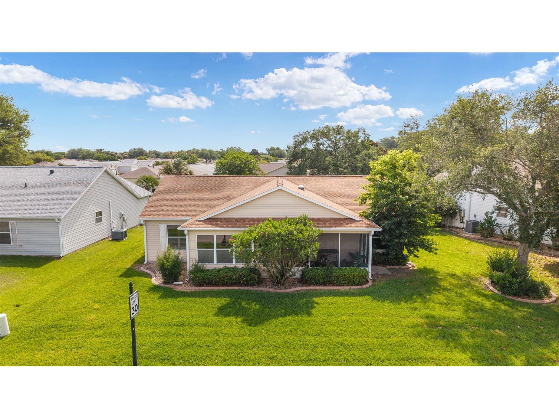 991 Barrymoore Loop The Villages FL 32162 OM724672 image27