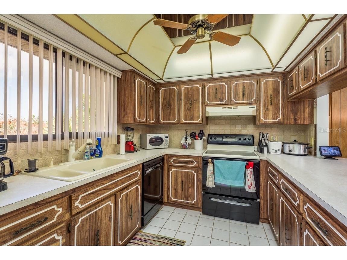 9910 Eagles Point Circle #3 Port Richey FL 34668 TB8369564 image13