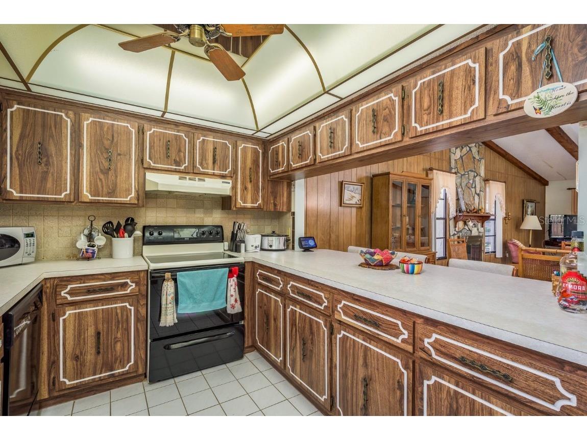 9910 Eagles Point Circle #3 Port Richey FL 34668 TB8382933 image14