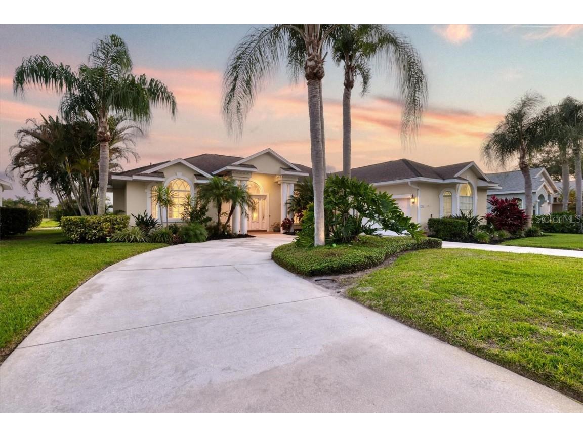 9910 Laurel Valley Avenue Circle Bradenton FL 34202 A4620260 image1